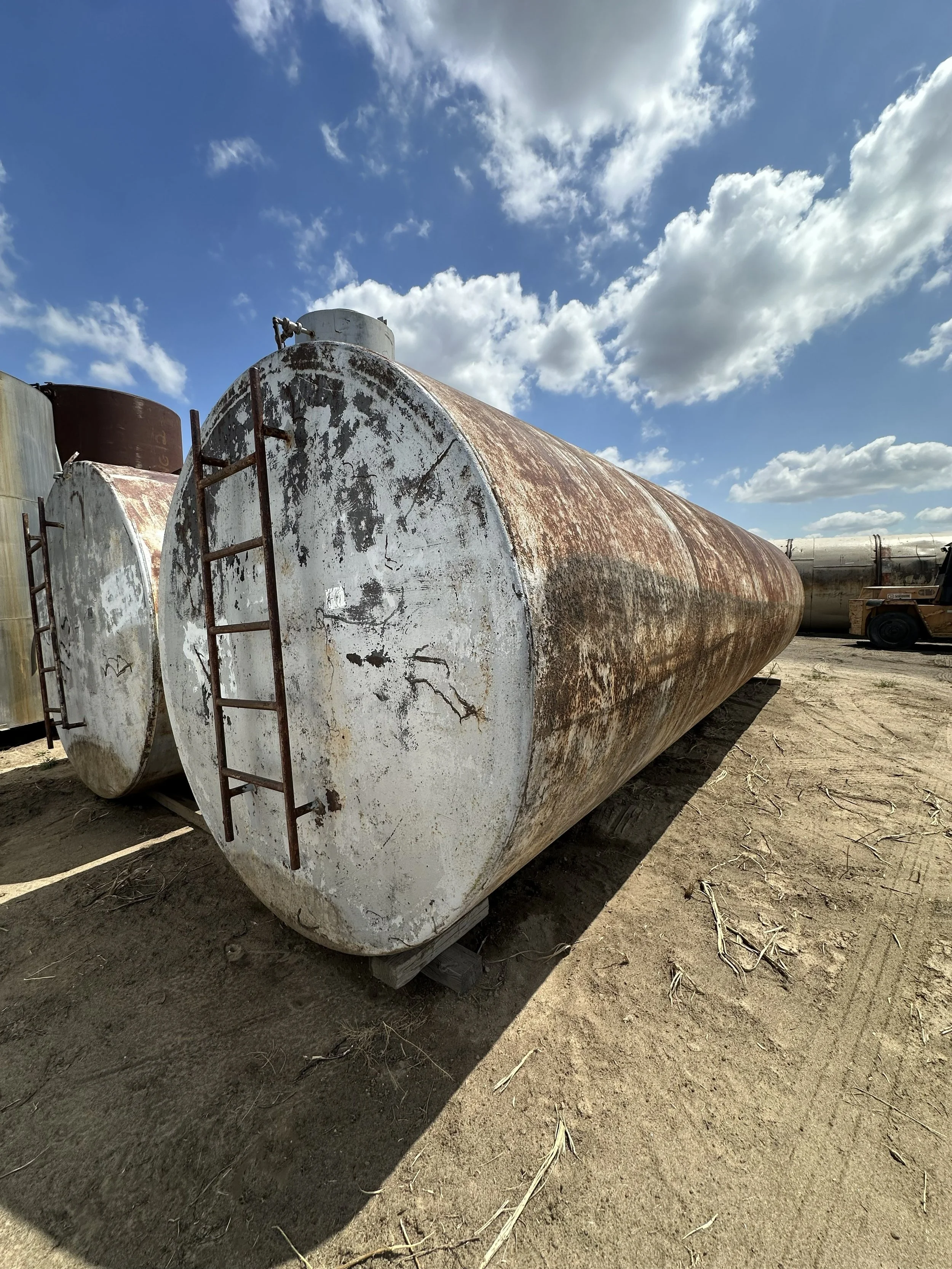A141 2026 10,000 gallons 8' x 28' diesel tank