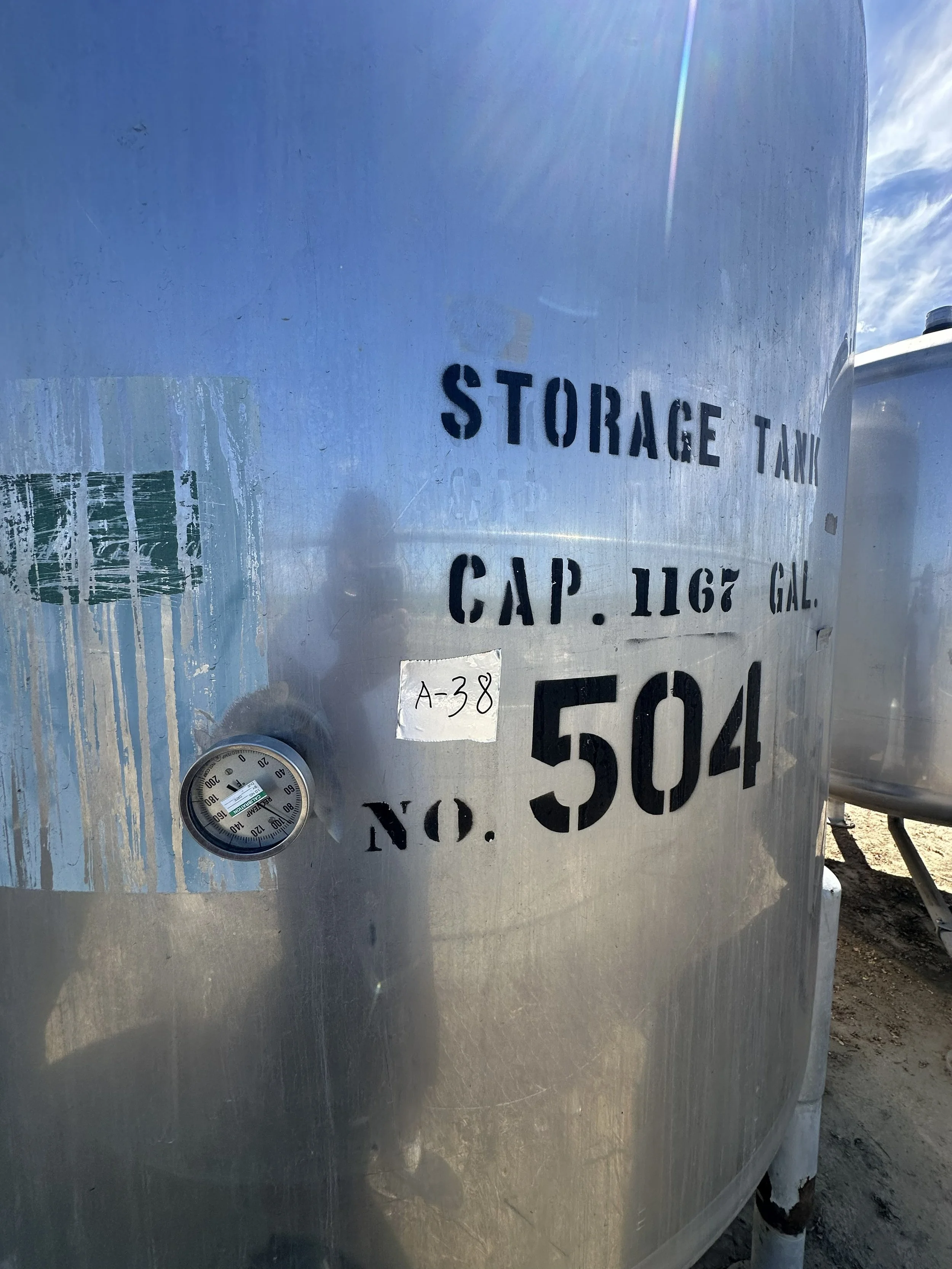 A38 2026 stainless 1,100 gallons dish bottom process tank on legs