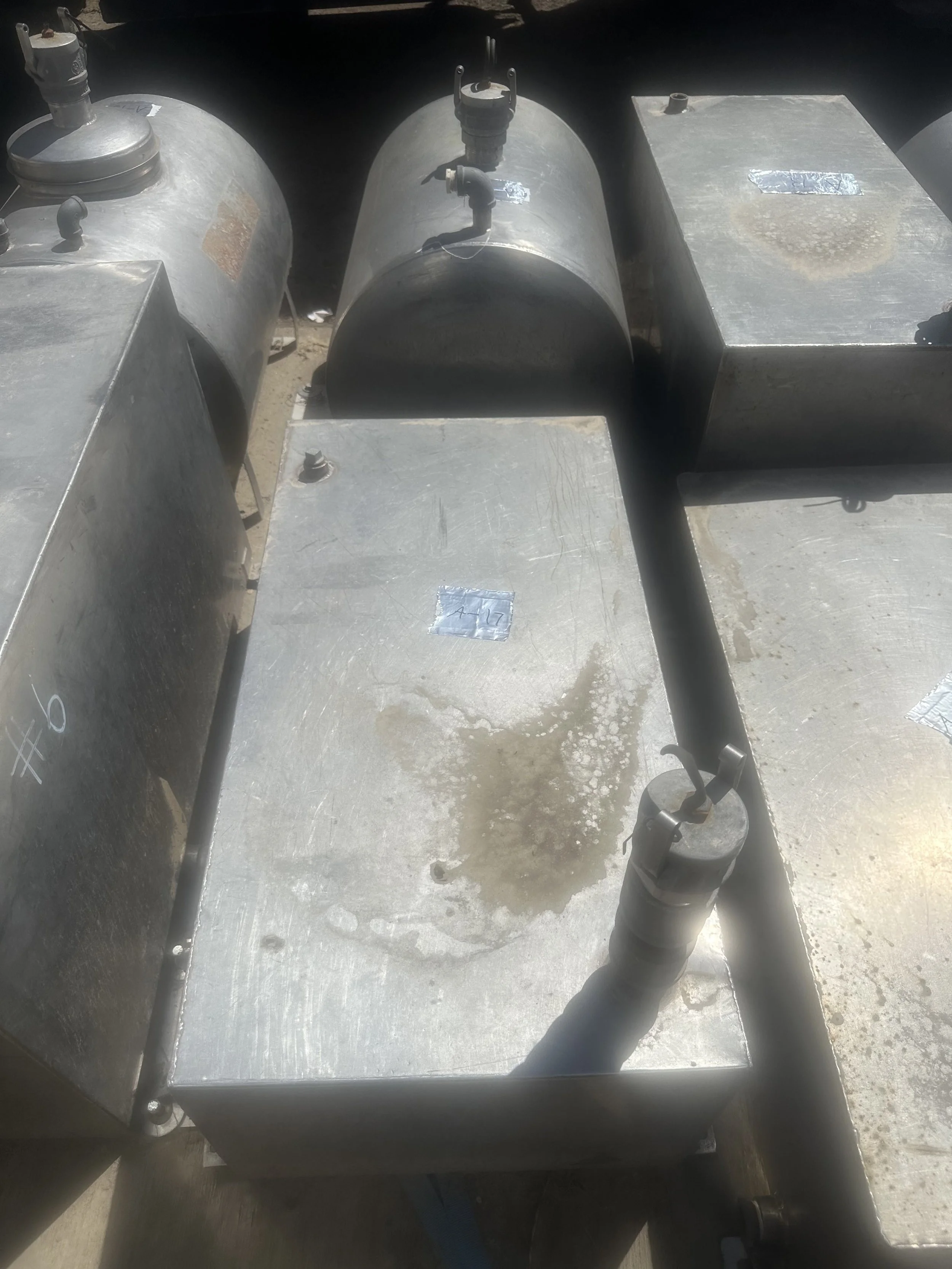 A17 2026: Square stainless steel tank small