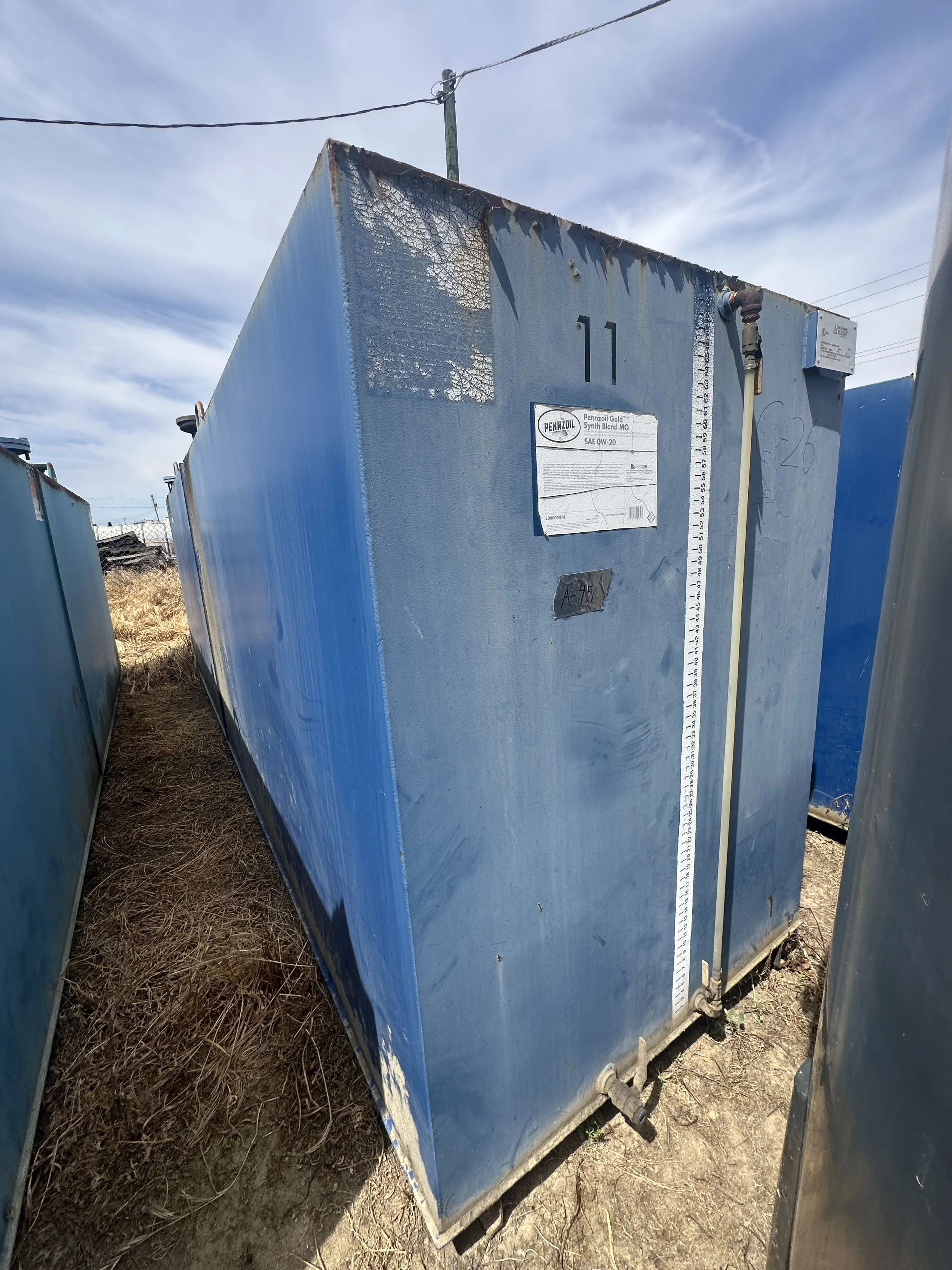 A44 2026: 4,000 gallon clean motor oil tanks
6’ x 8’ x 20’
2 compartment.