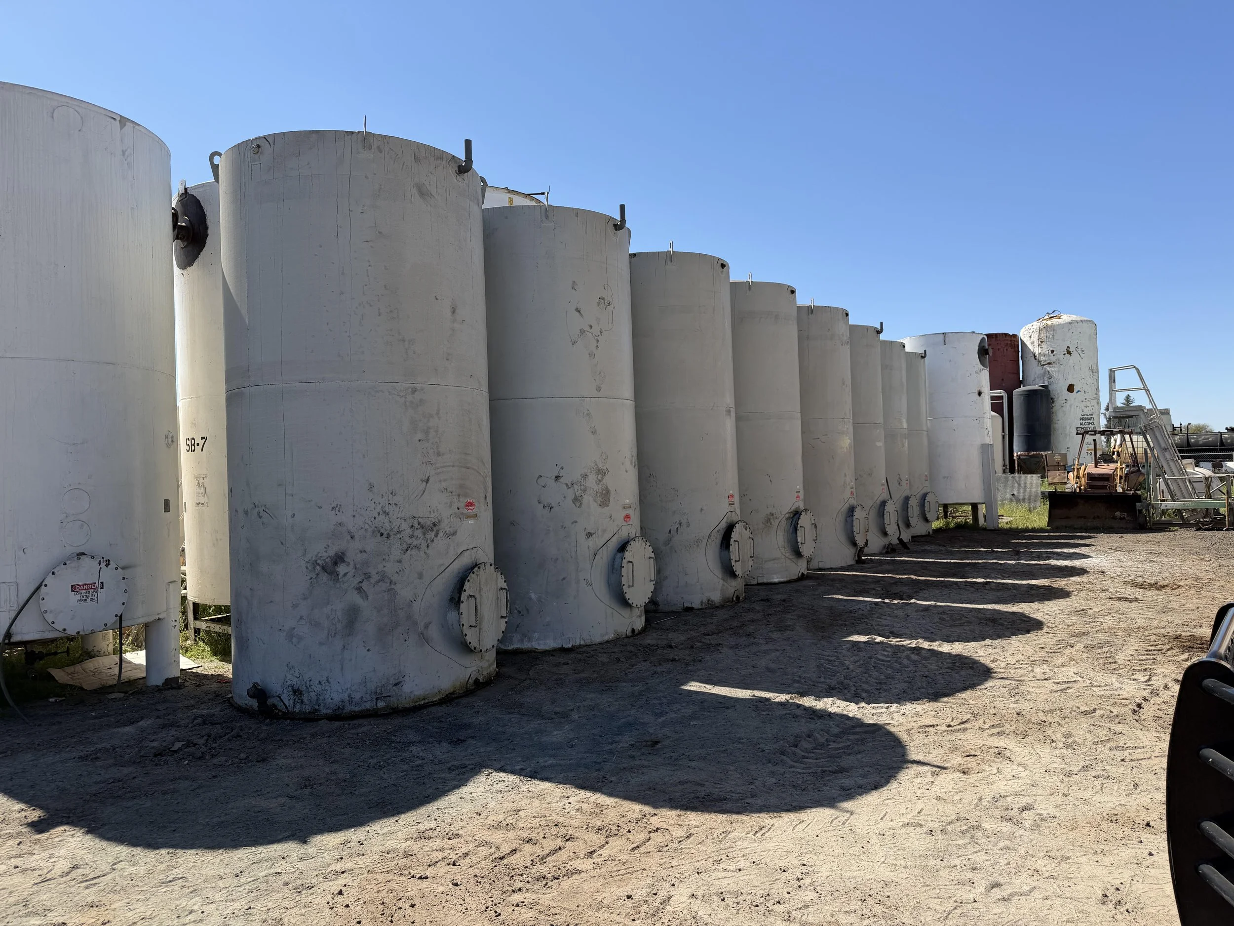 A31: (8) Oil/Fuel/Chemical Tanks