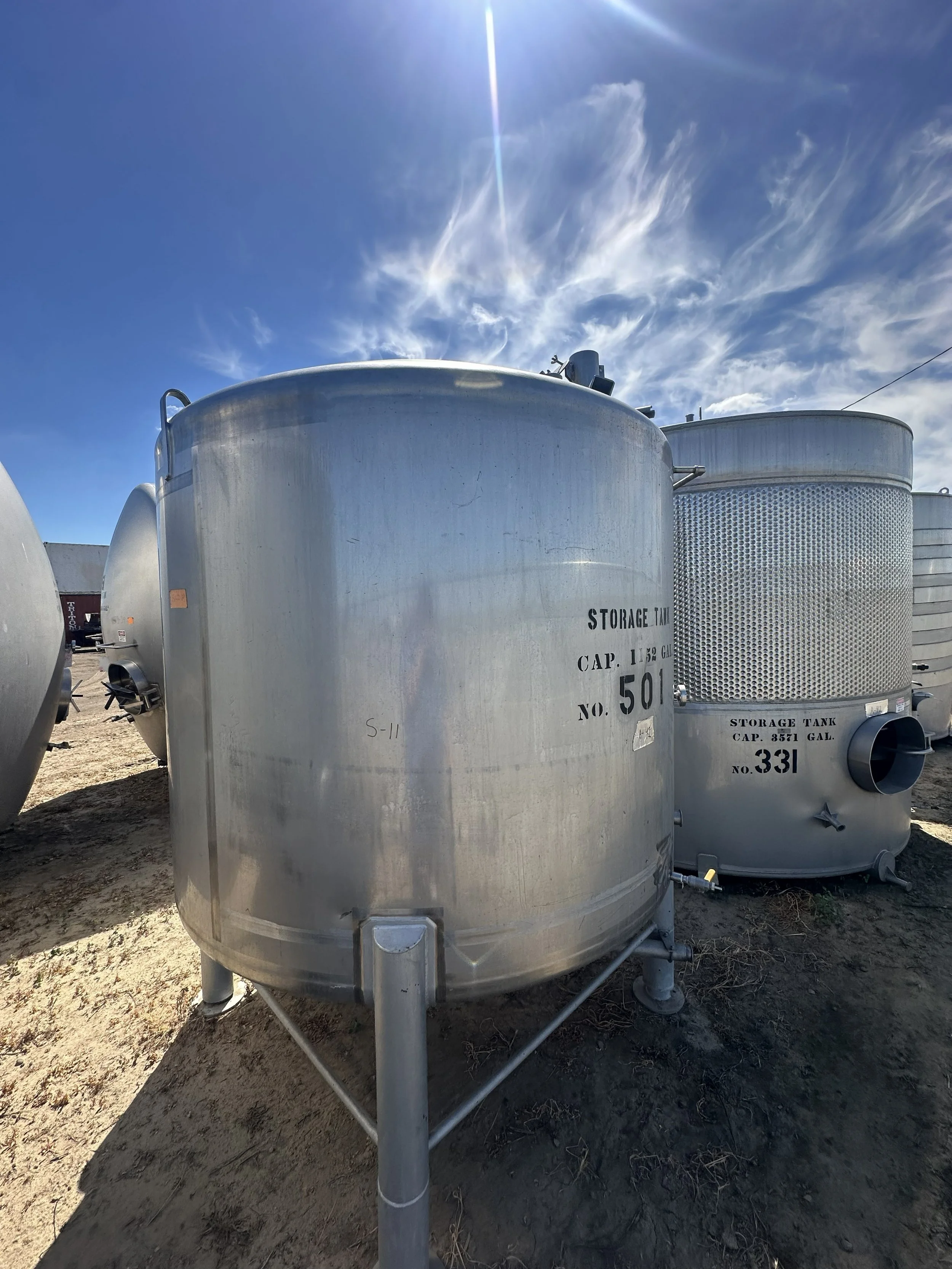 A41 2026 stainless 1,100 gallons dish bottom, food grade