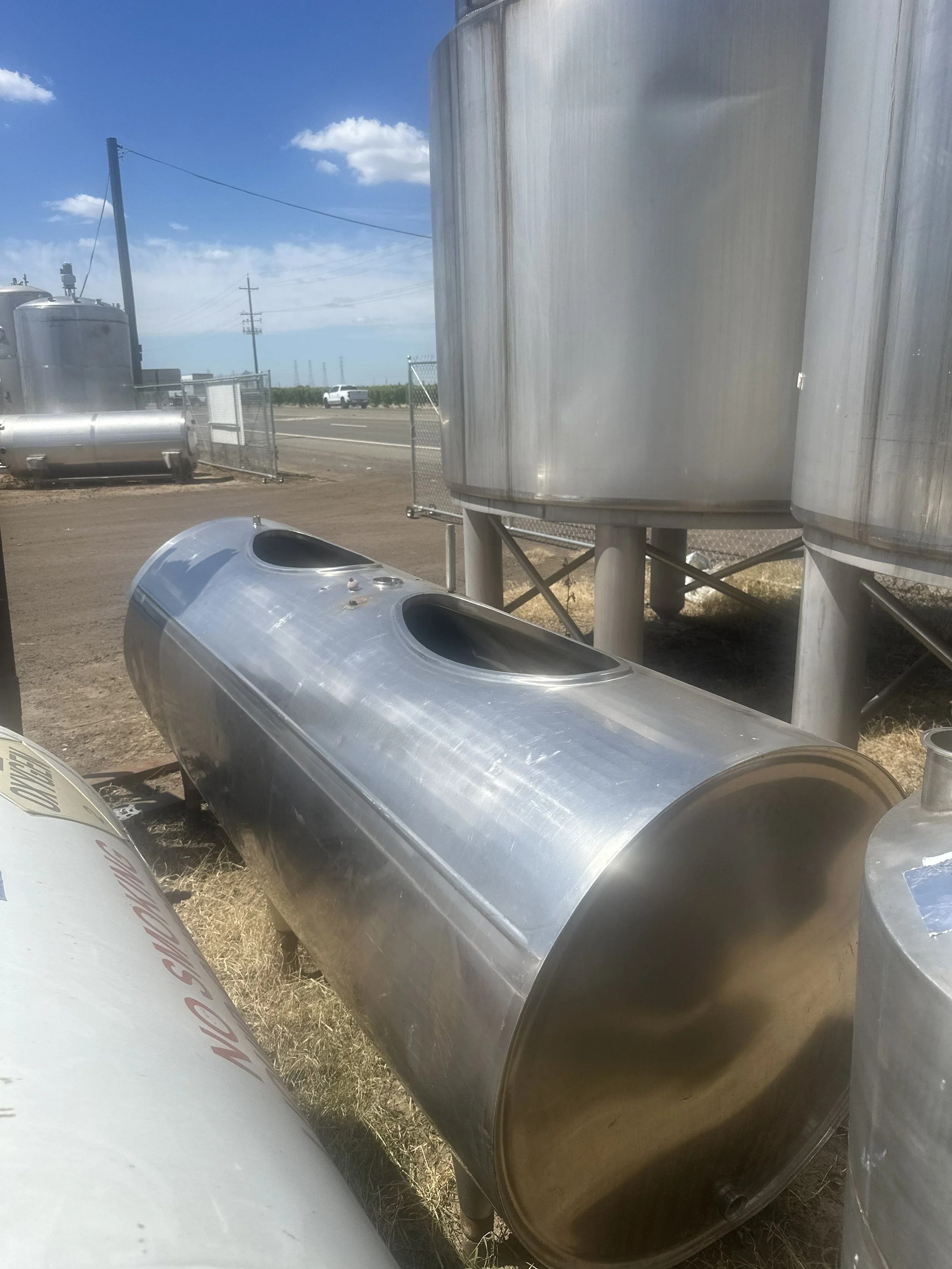 A7 2026 1000 gallons 3'6" x 12' long food grade mix stainless steel