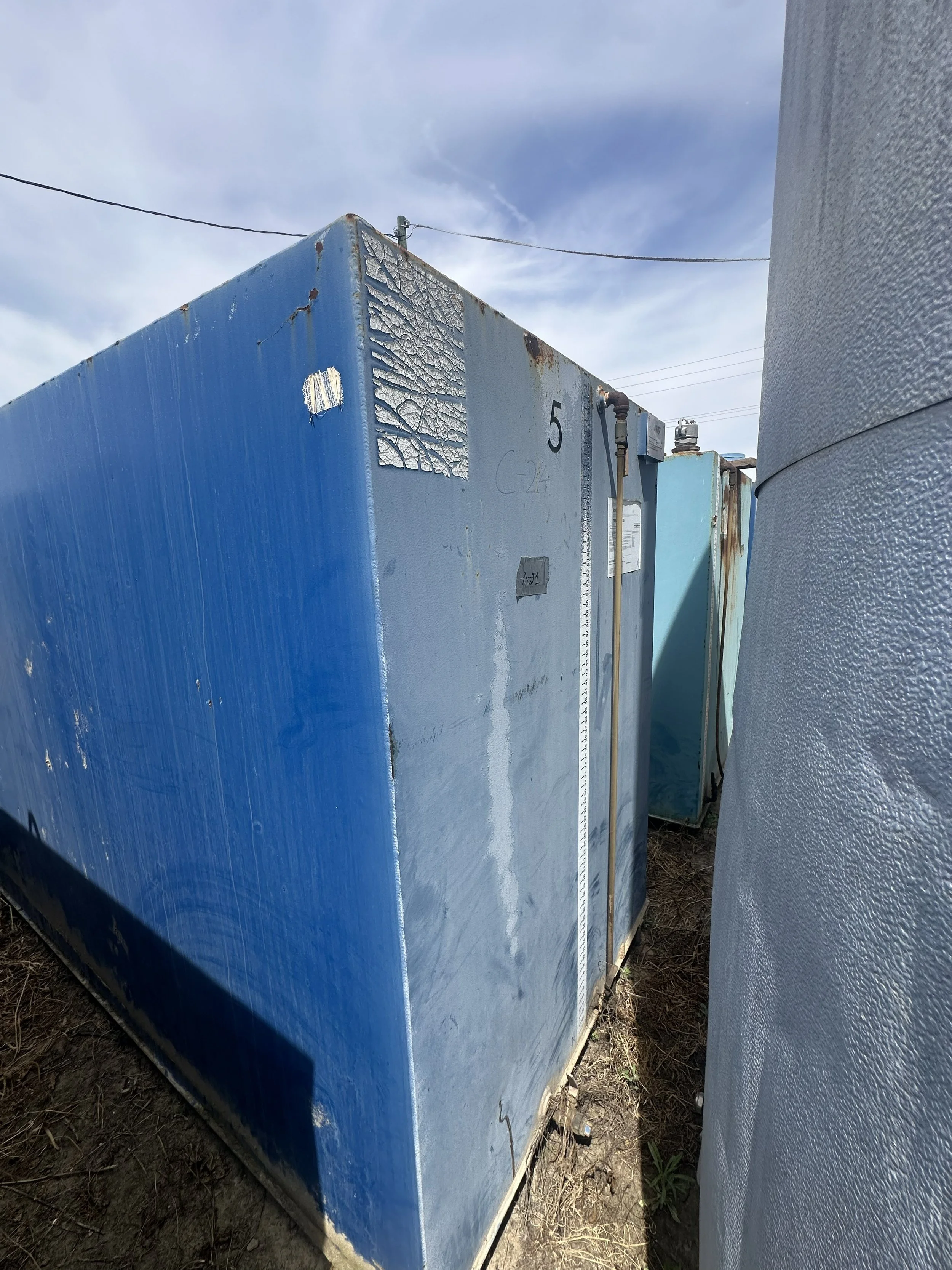A51 2026 4,000 gallon 6' x 8' x 20' 2 compartment clean motor oil
