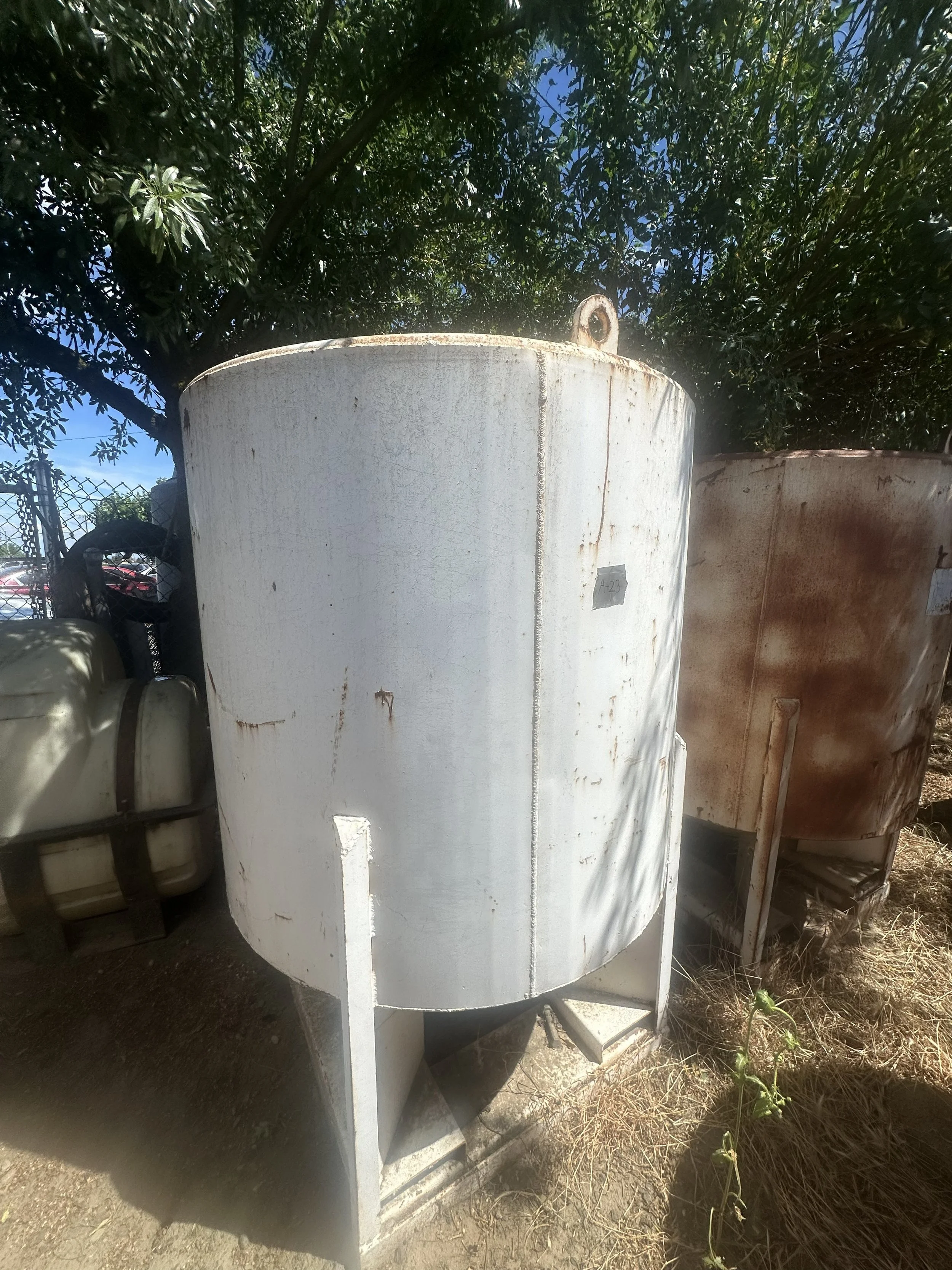 A23 2026 carbon steel 800 gallon coned bottom tank on legs