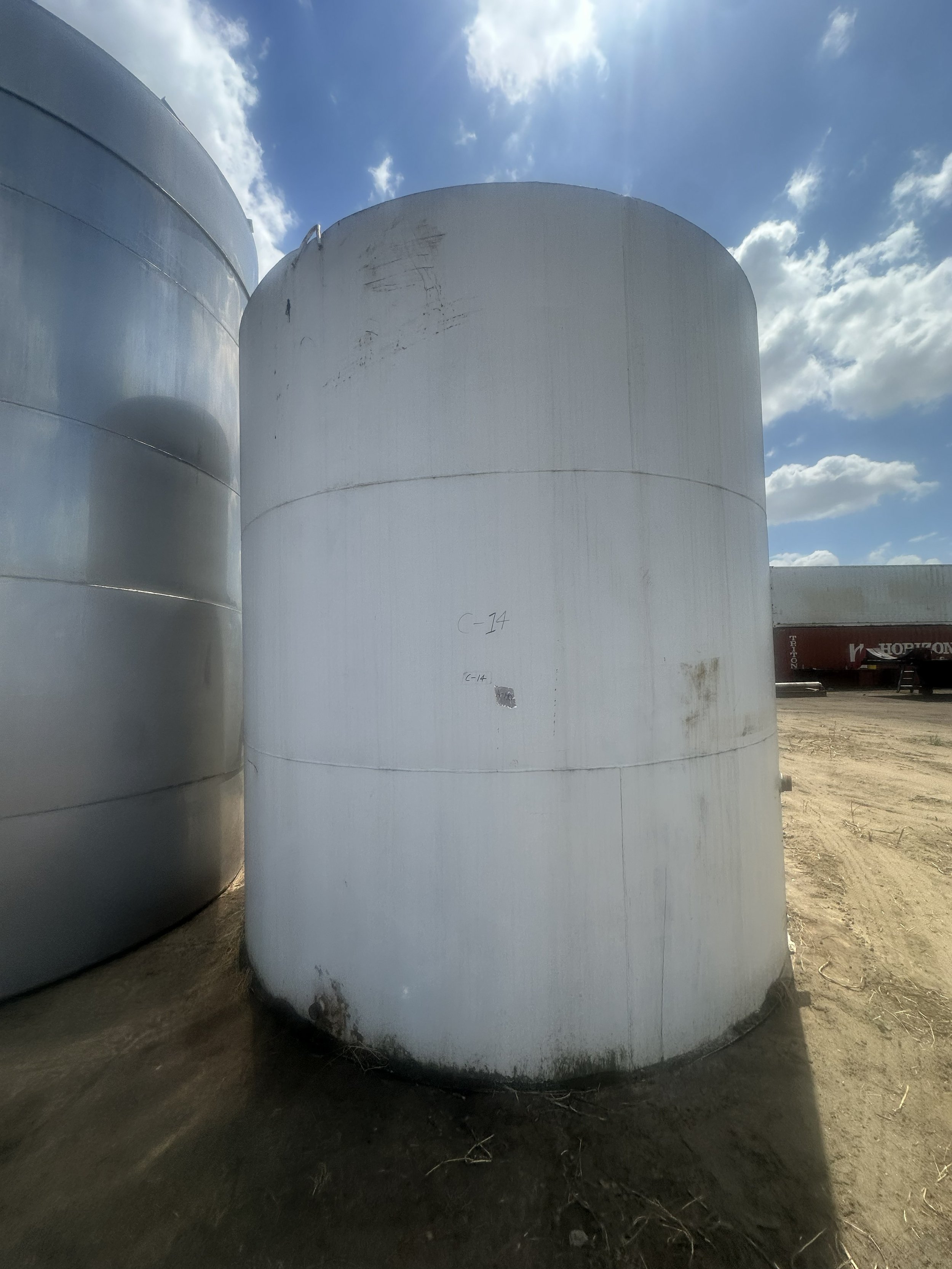 A140 2026 10,000 gallons 12' x 12' diesel tank