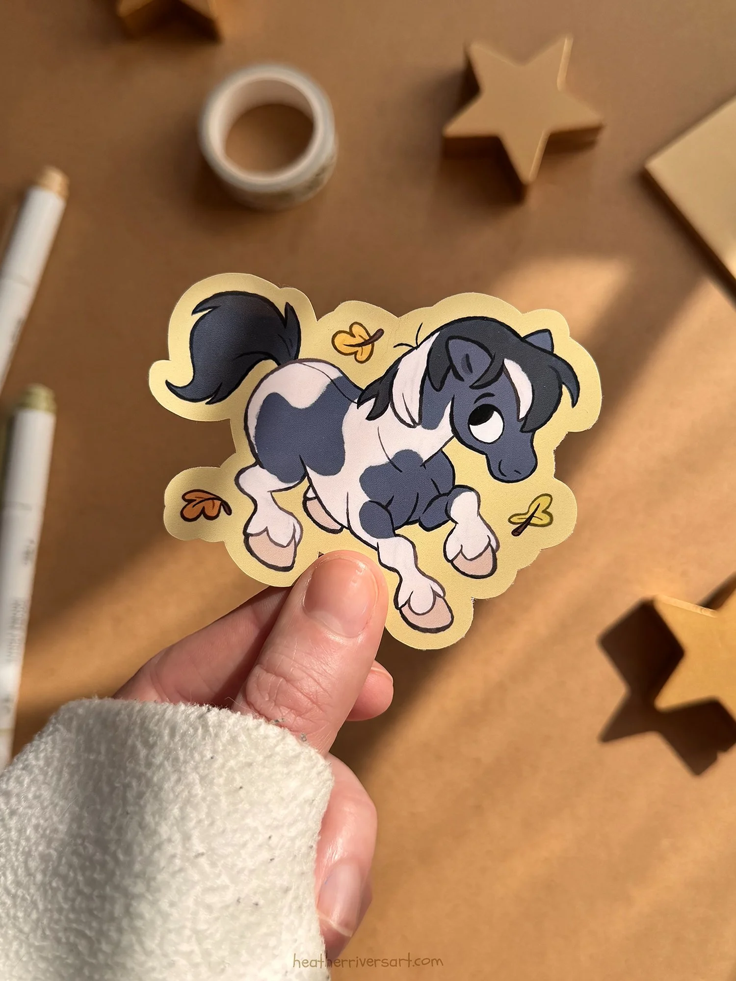 00_FallPonies_pinto_hand.jpg