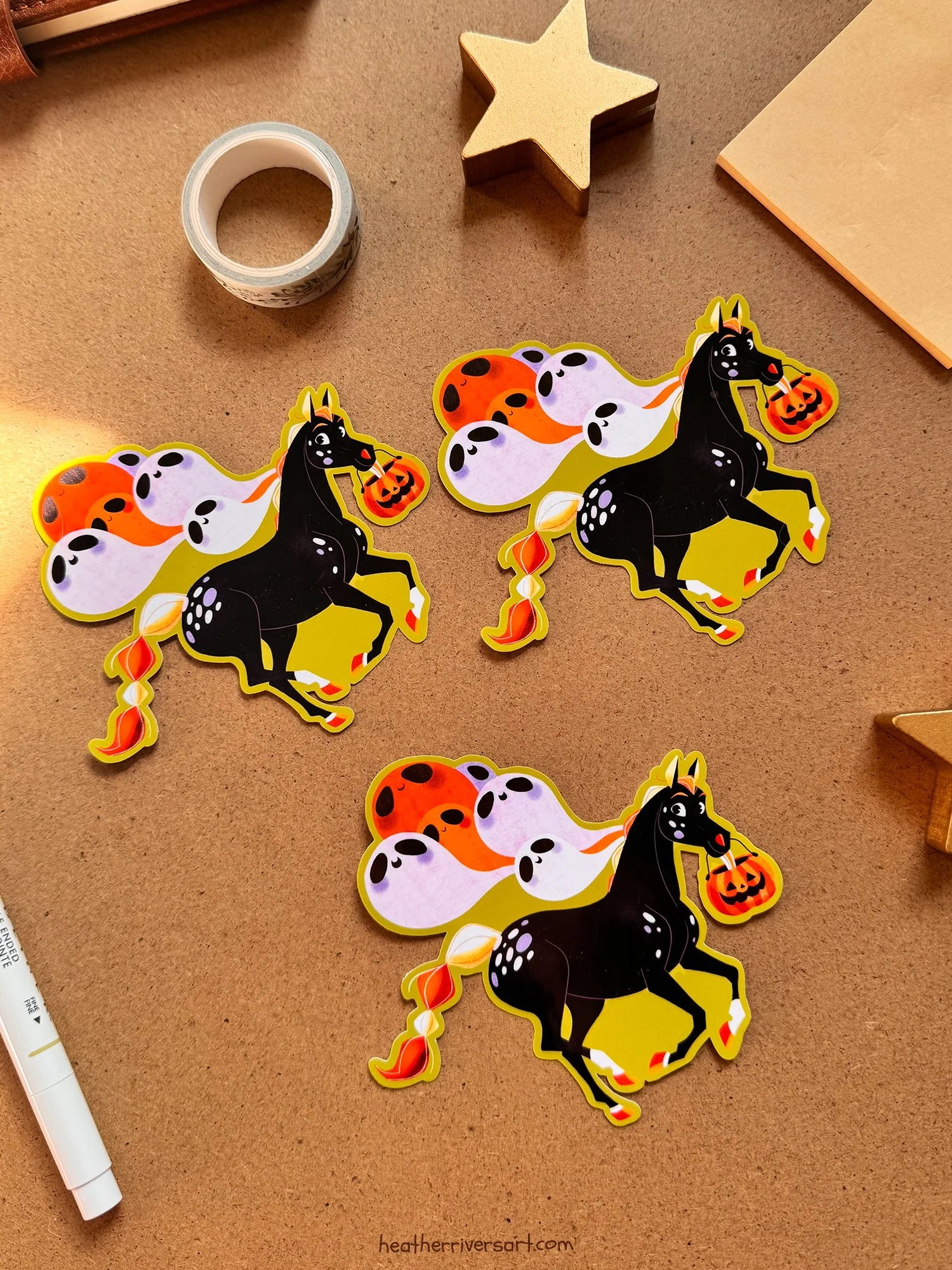 00_HalloweenHorse_group_flat.jpg