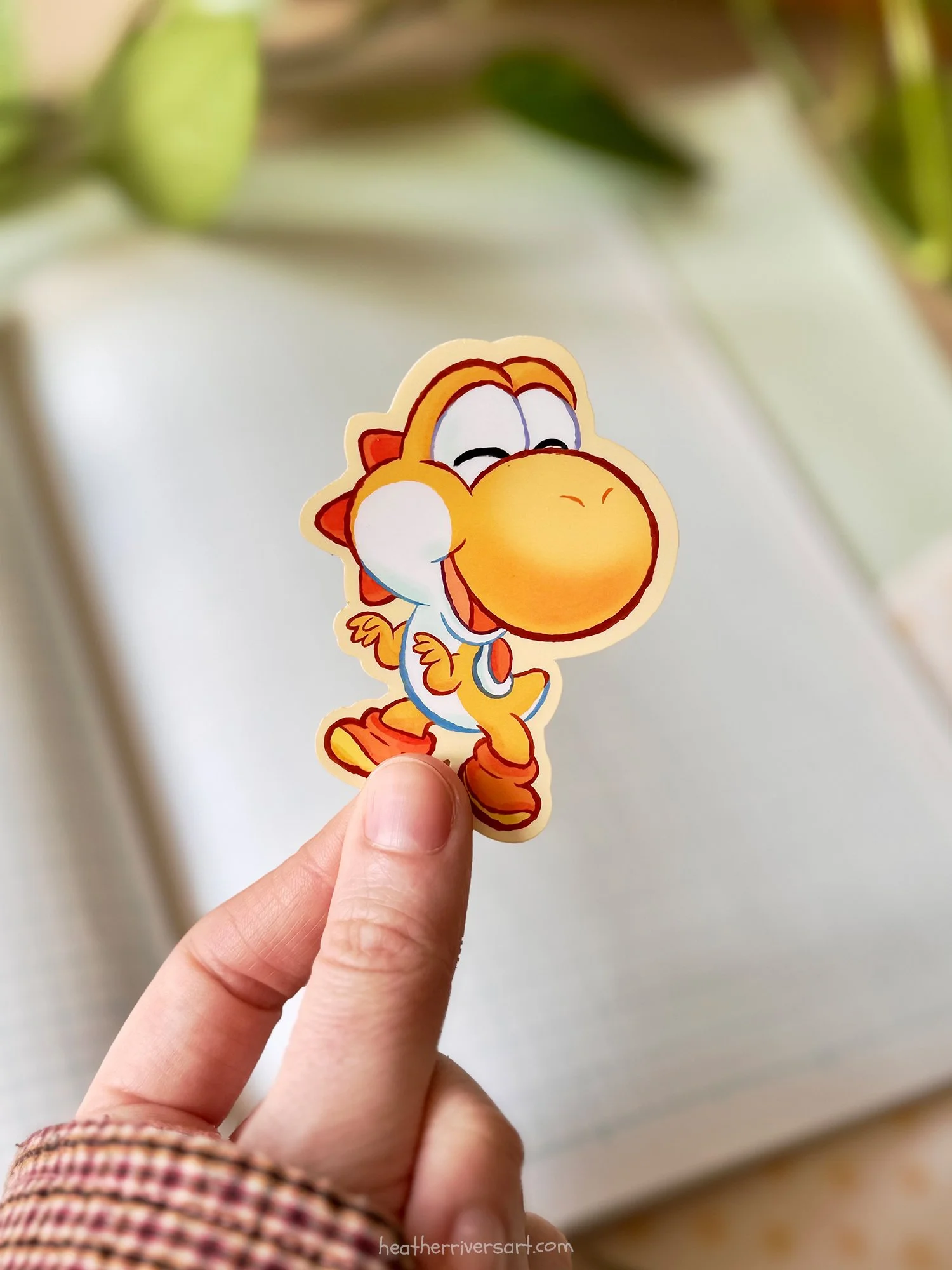 Yoshi_Orange_Sticker_Hand_02.jpg