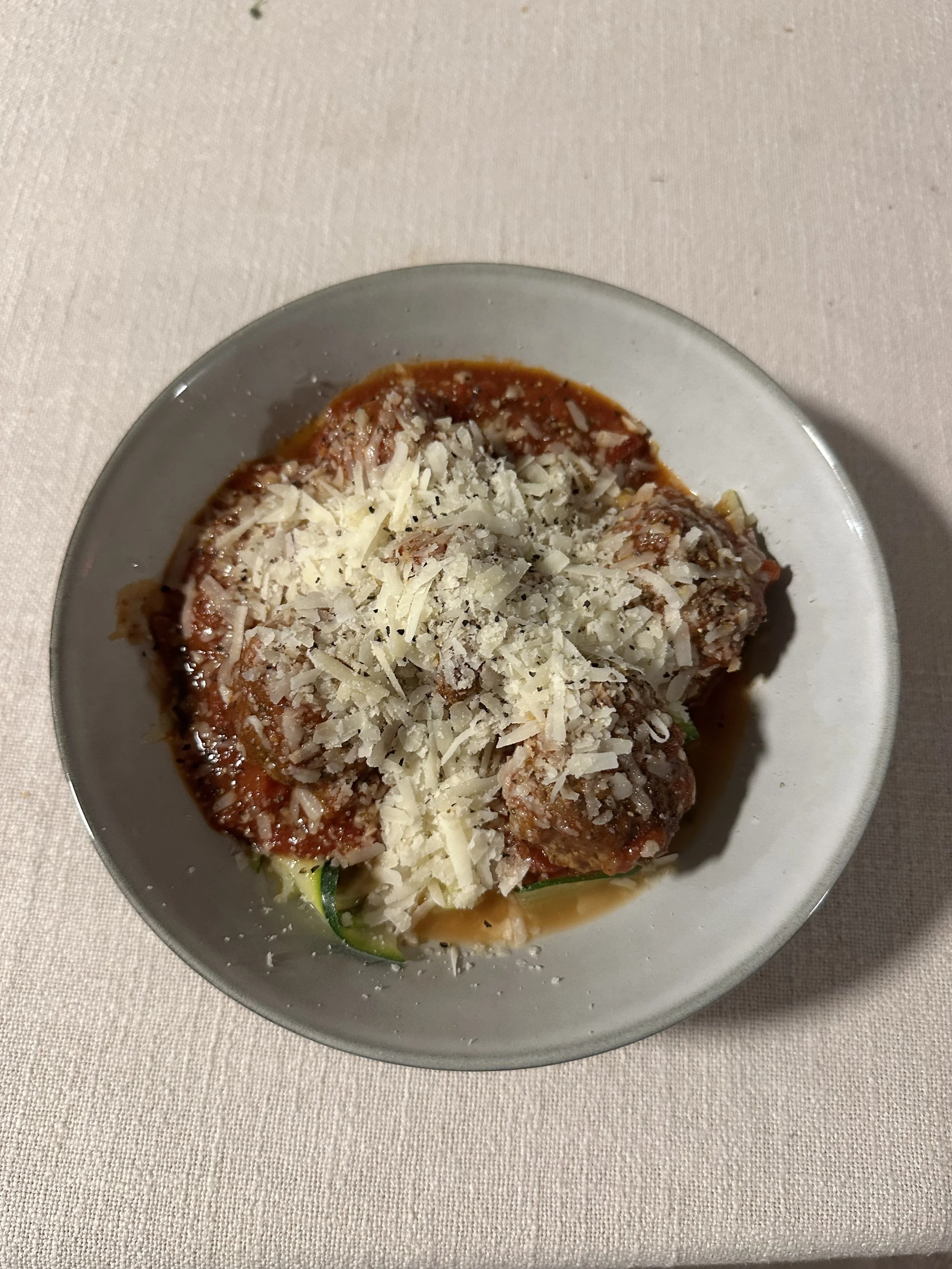 Meatballs in Hearty Sauce with Zoodles