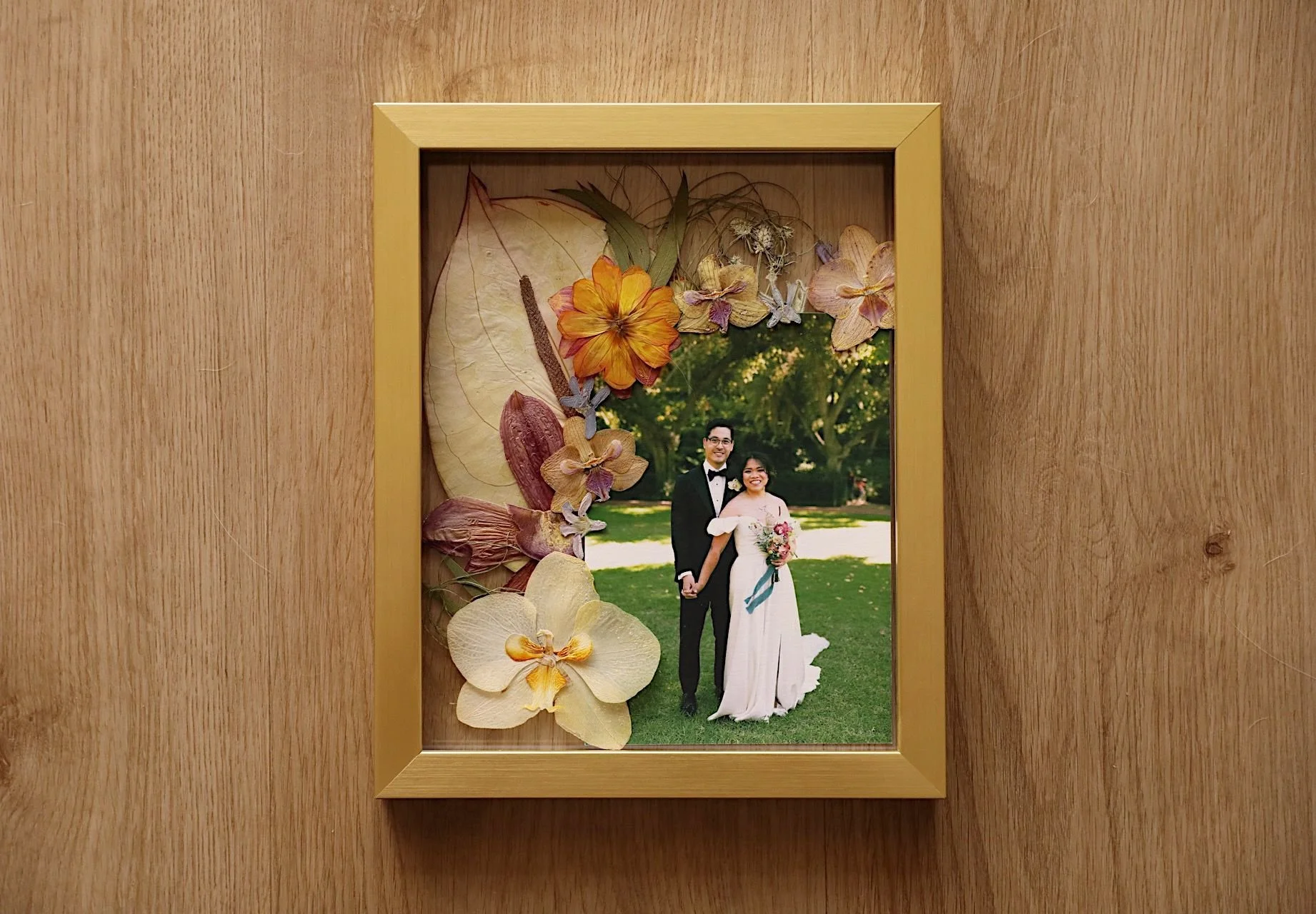 8x10 Gold Frame $305