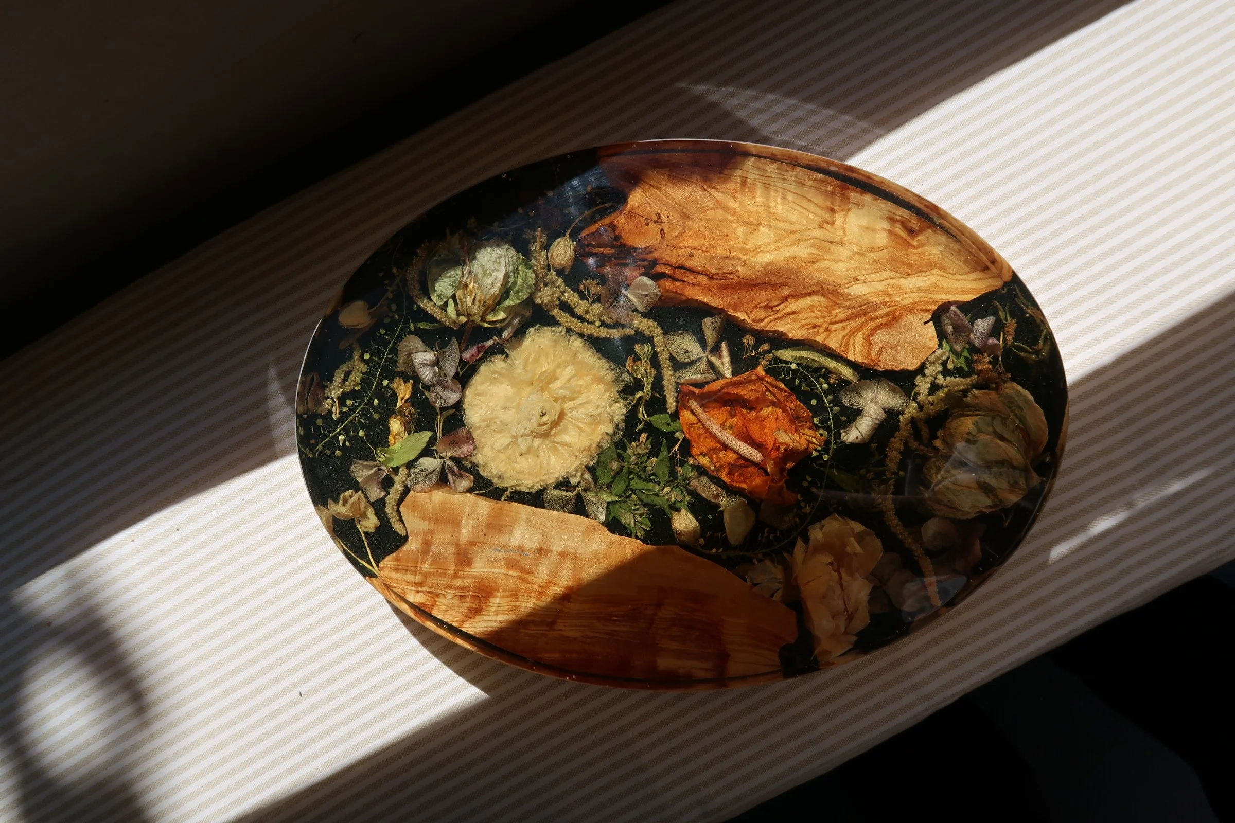 Oval Midnight Grove with Real wood