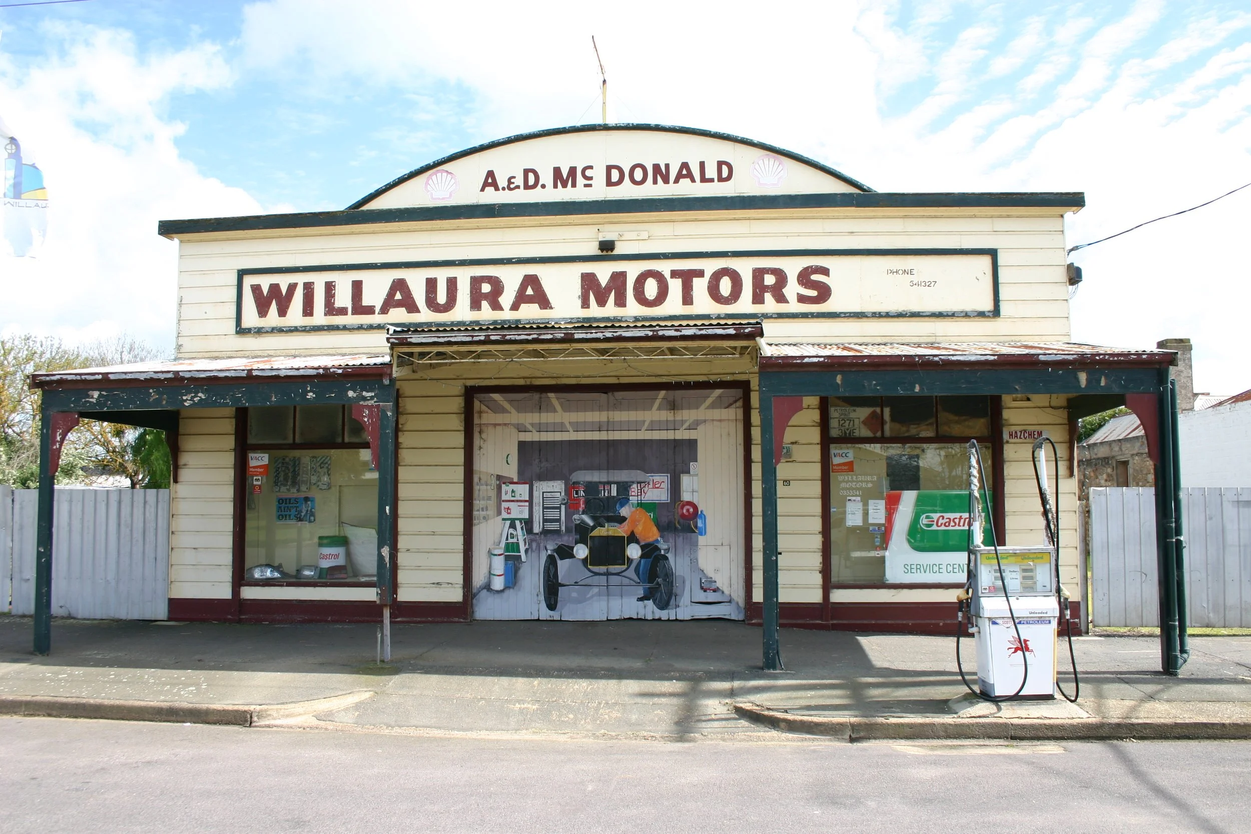 Willaura Motors
