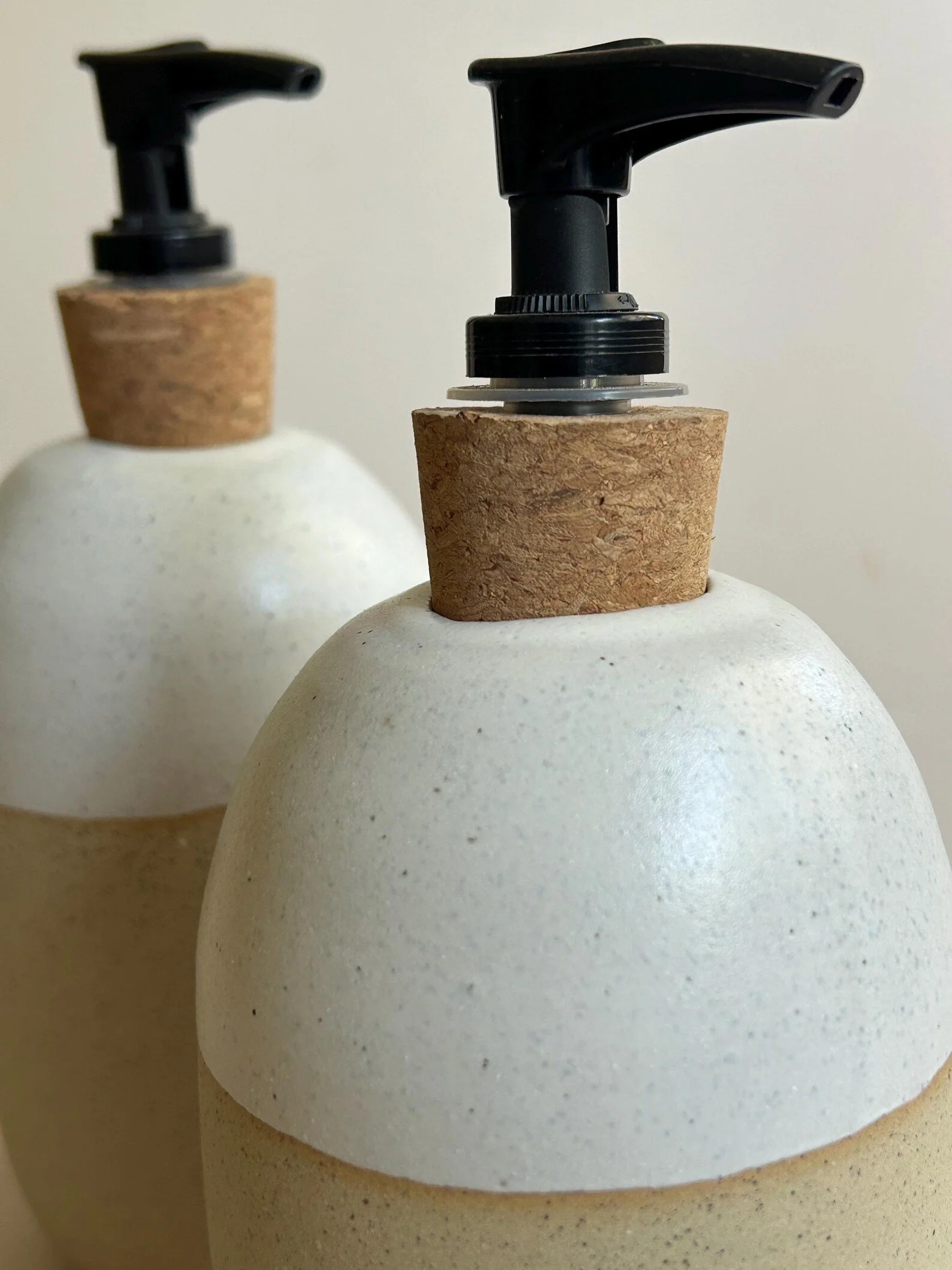 liquid-soap-dispenser-detail-organic.jpg