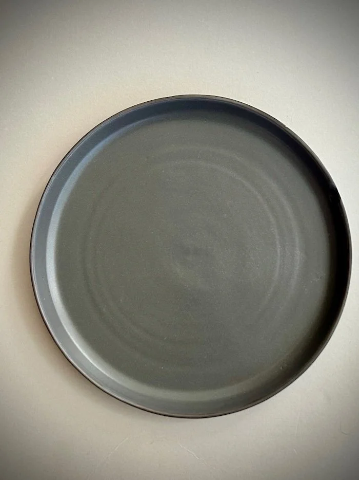 black-stone-dinner-plate-2.jpeg