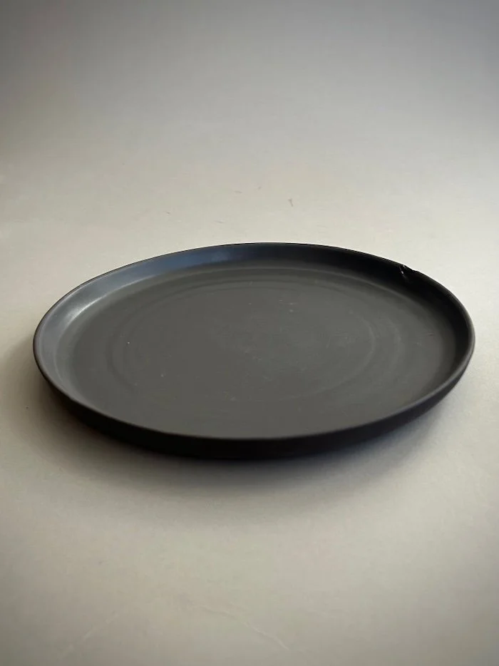 black-stone-dinner-plate.jpeg