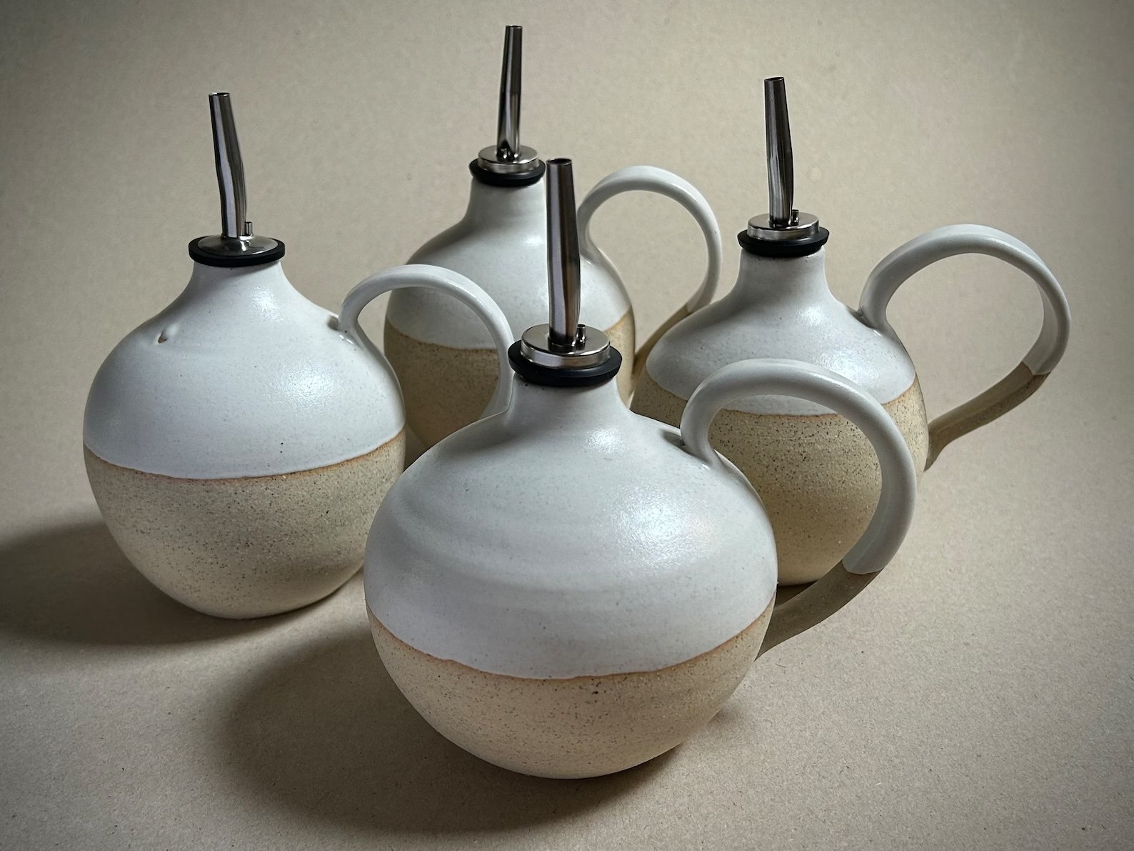 oil-pourer-group-organic.jpeg