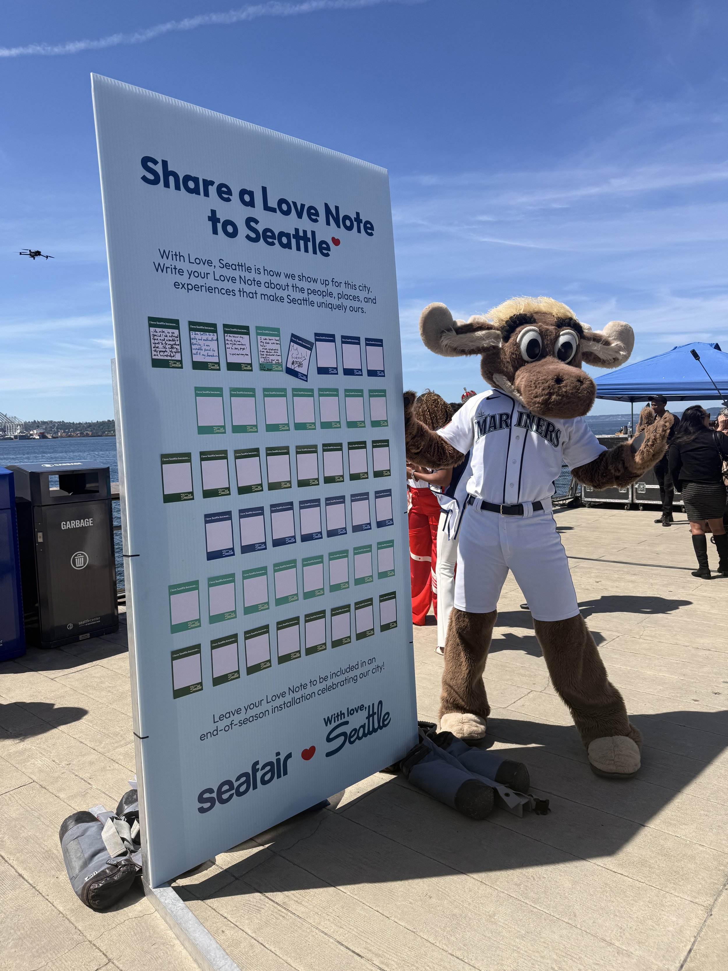 Mariner Moose with Love Note Seafair Installation
