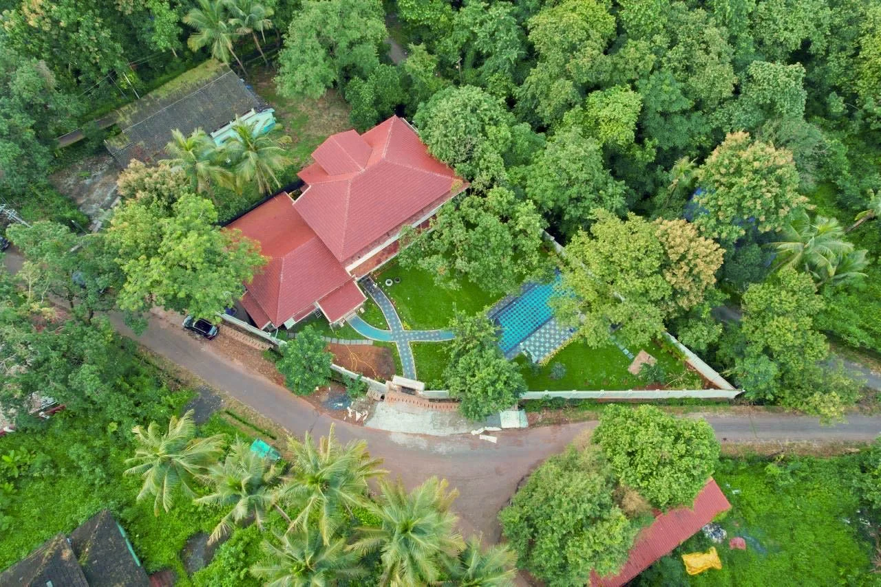 WhatsApp Image 2025-08-26 at 10.20.27 PM.jpg