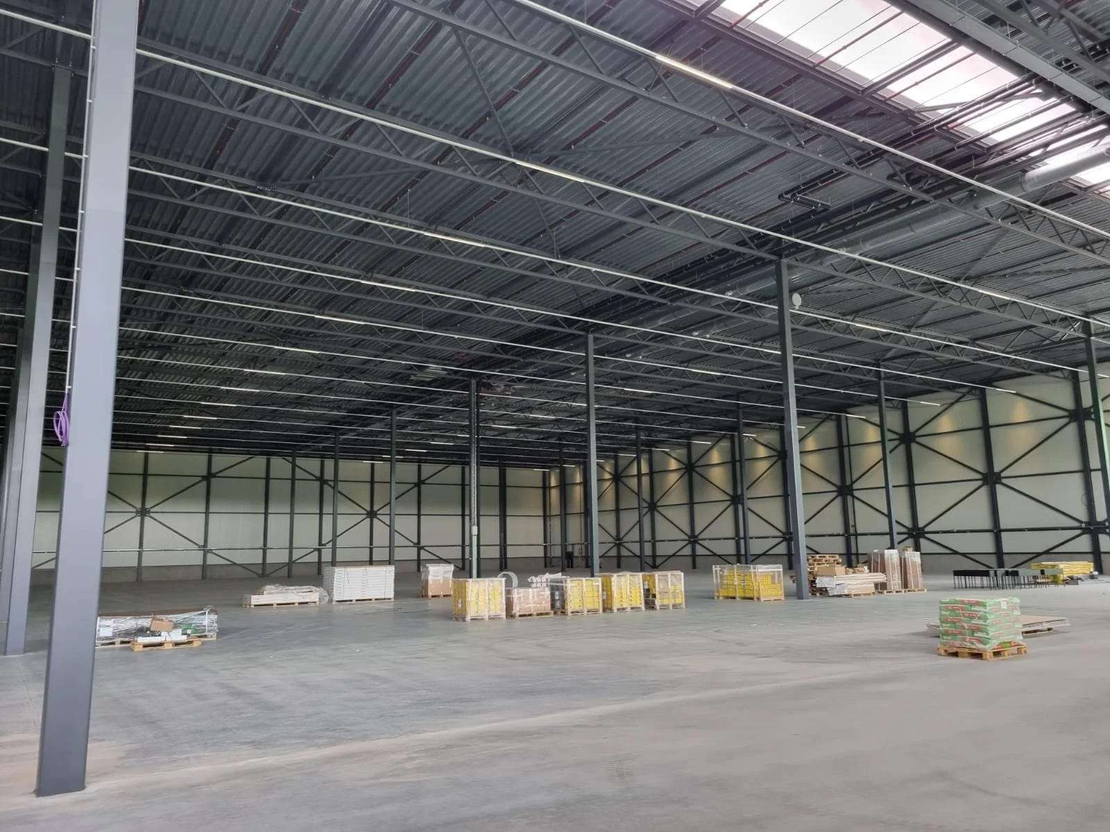 montage verlichting magazijn