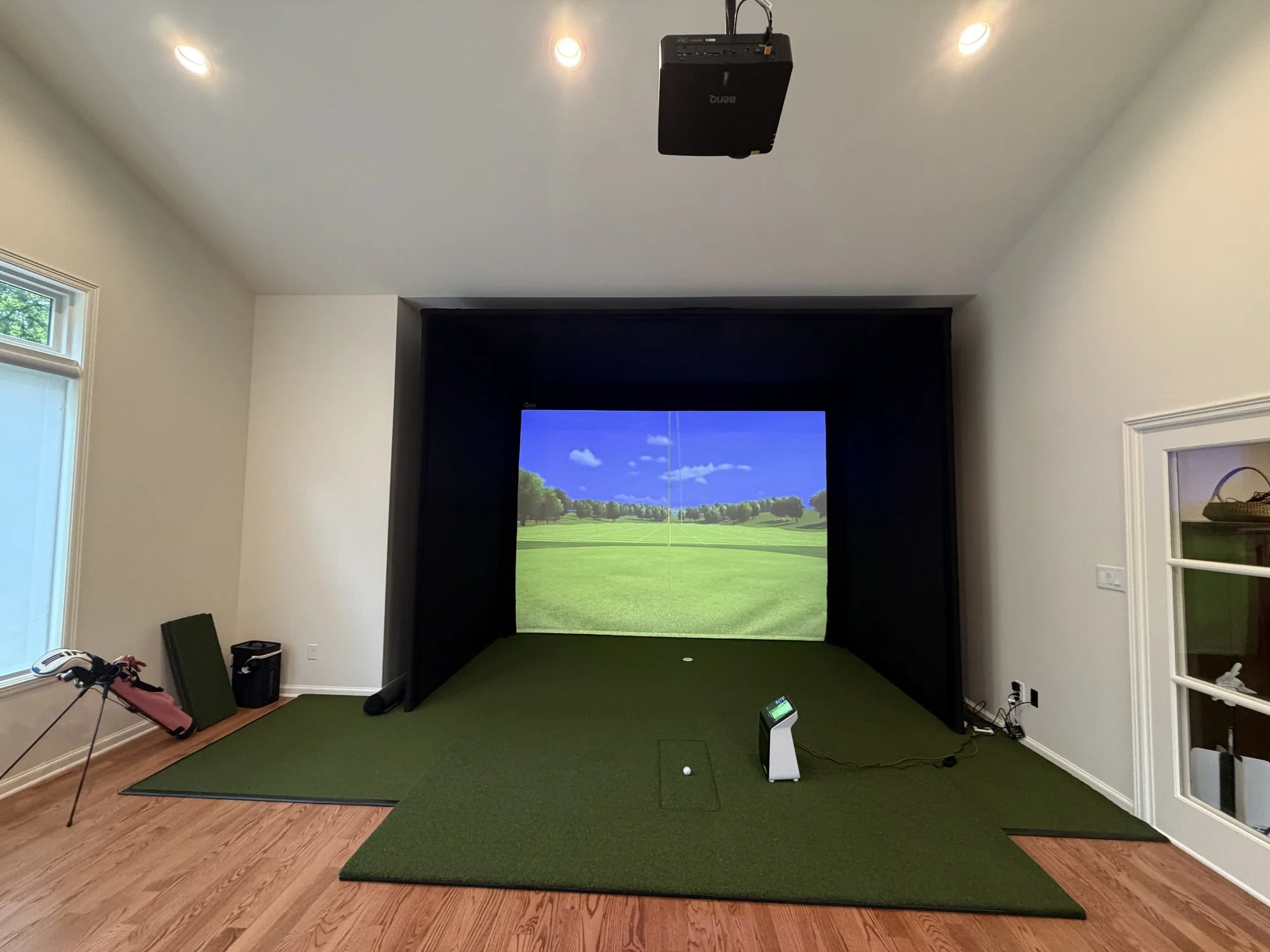 golf-simulator-space-design-pga-superstore-2.jpeg