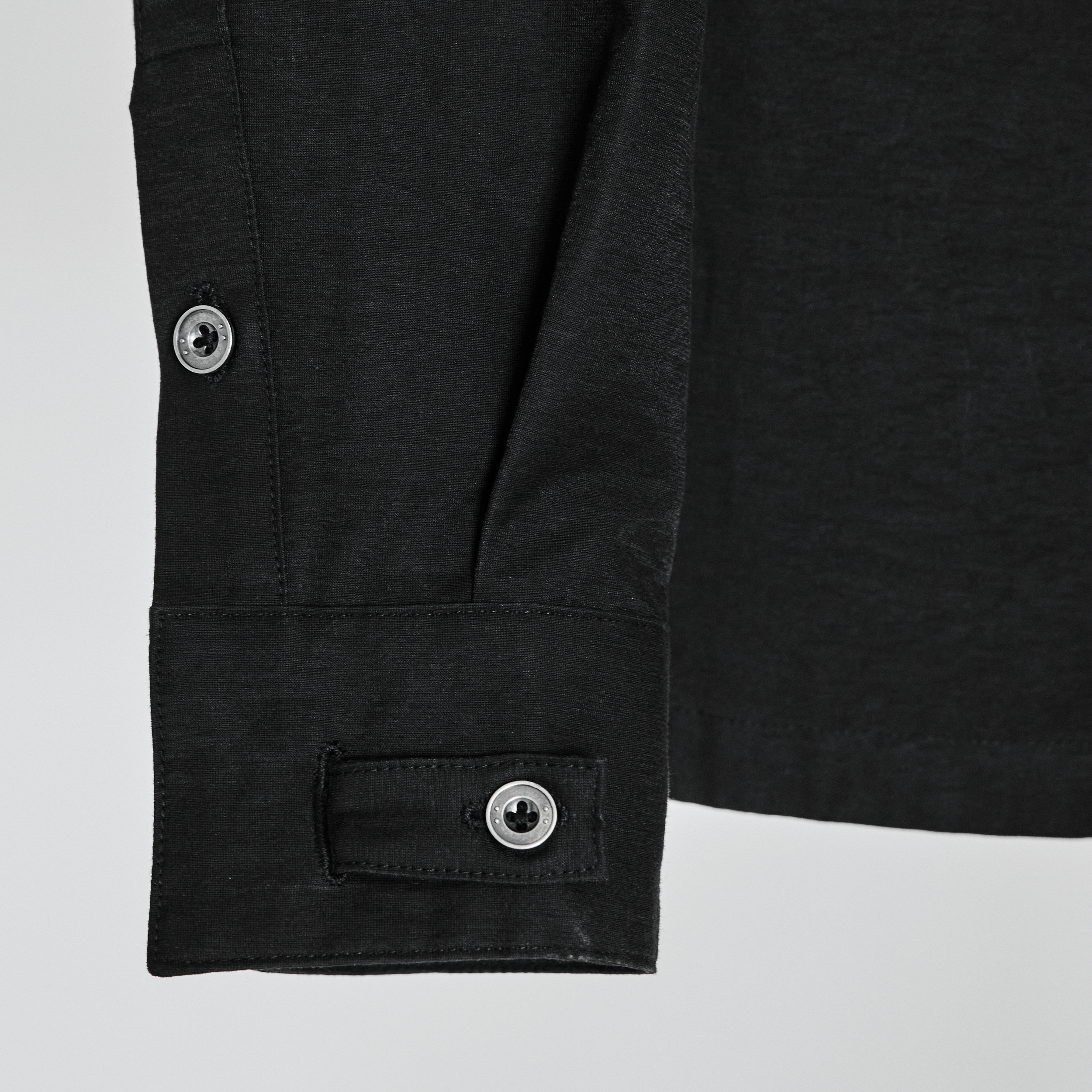 SLIT OVERSHIRT_BLACK_D4.png