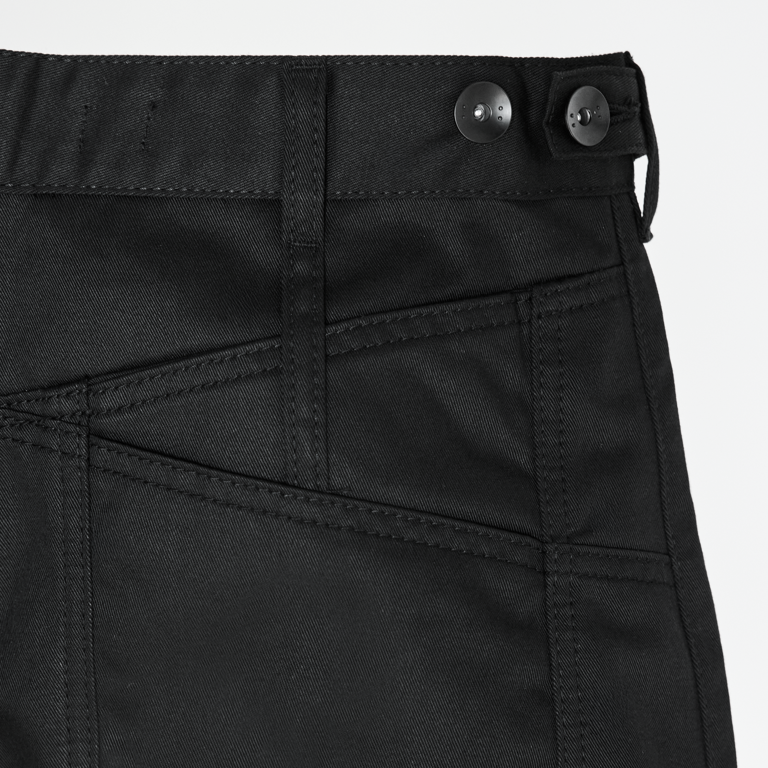 SCULPTED SHORTS_D2.png