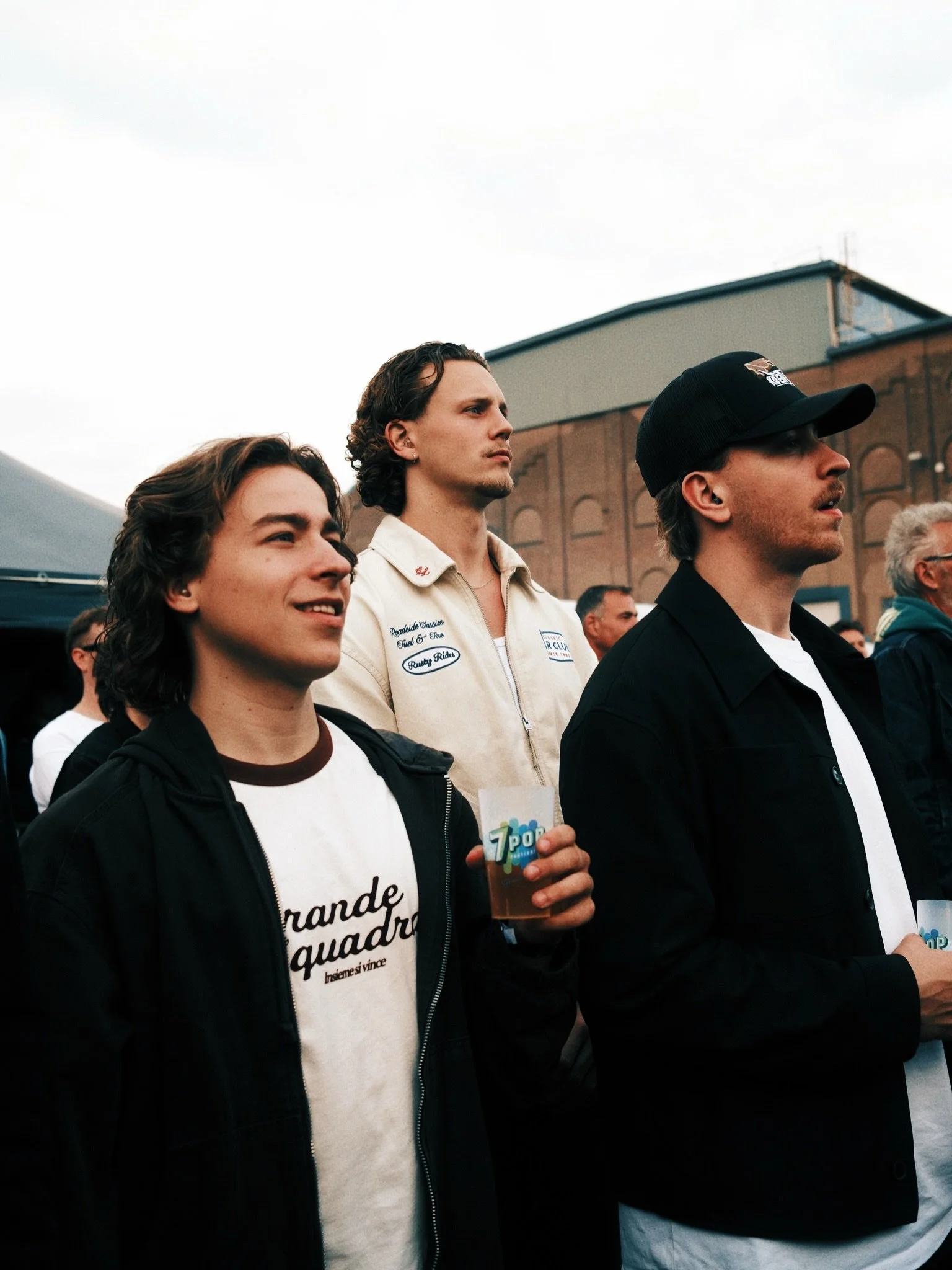 A last-minute call turned into an unforgettable night 🔥

We stepped in at @zevenpop.nl after another band had to cancel, and you gave us an incredible welcome. The energy from the crowd was amazing! 🧡

A huge thanks to the organizers and everyone w