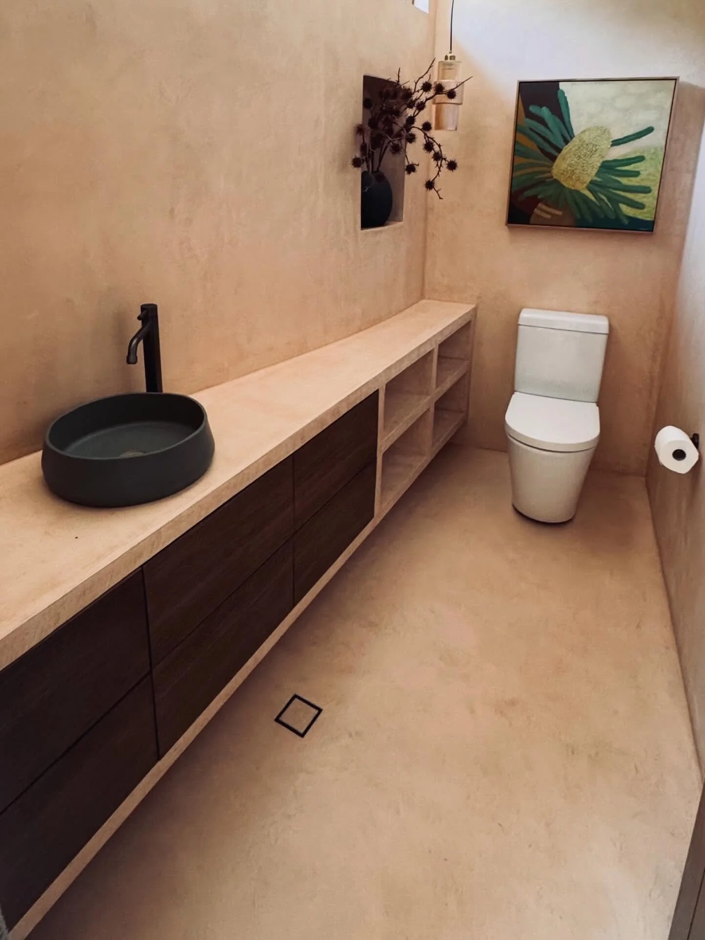 Soft curves. Earthy tones. Quiet drama.

There&rsquo;s something grounding about natural materials layered this way &mdash; plaster with movement, timber framing, dried seed pods with their imperfect edges. Organic, tactile, intentional.