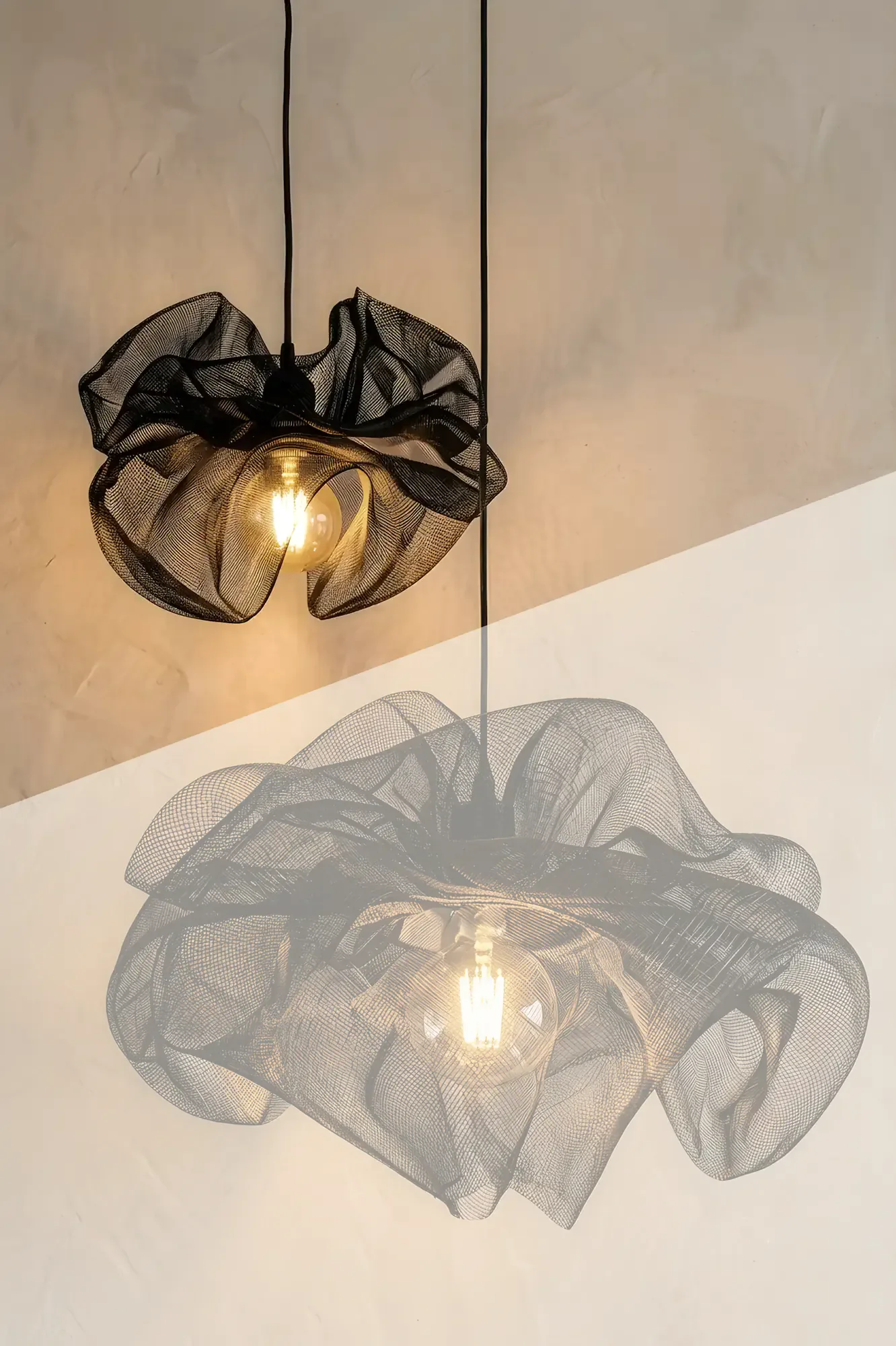 lampe-tulle-suspension-design-cajoa-black-petit.webp