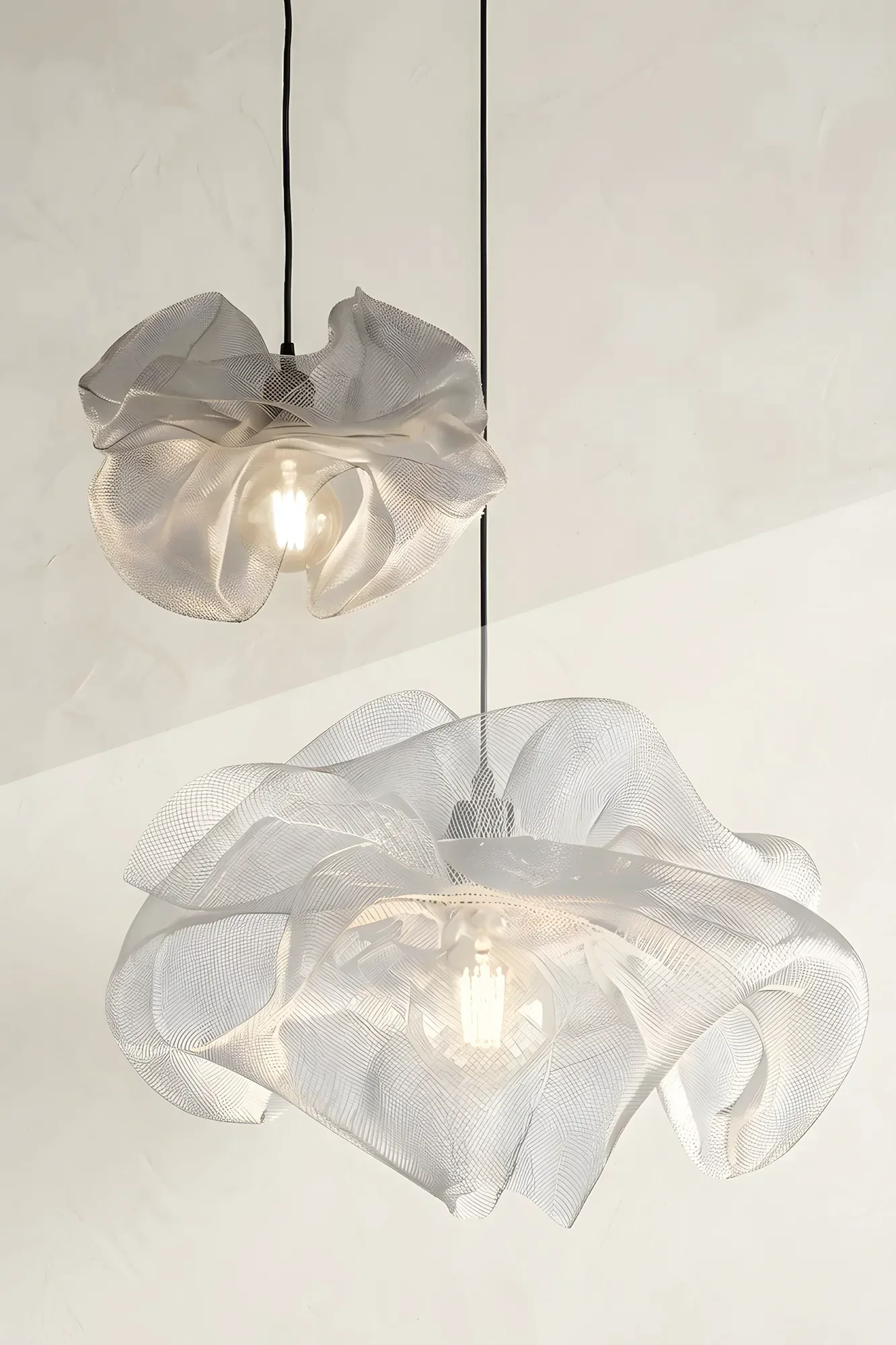 lampe-tulle-suspension-design-cajoa-silver-petit.webp