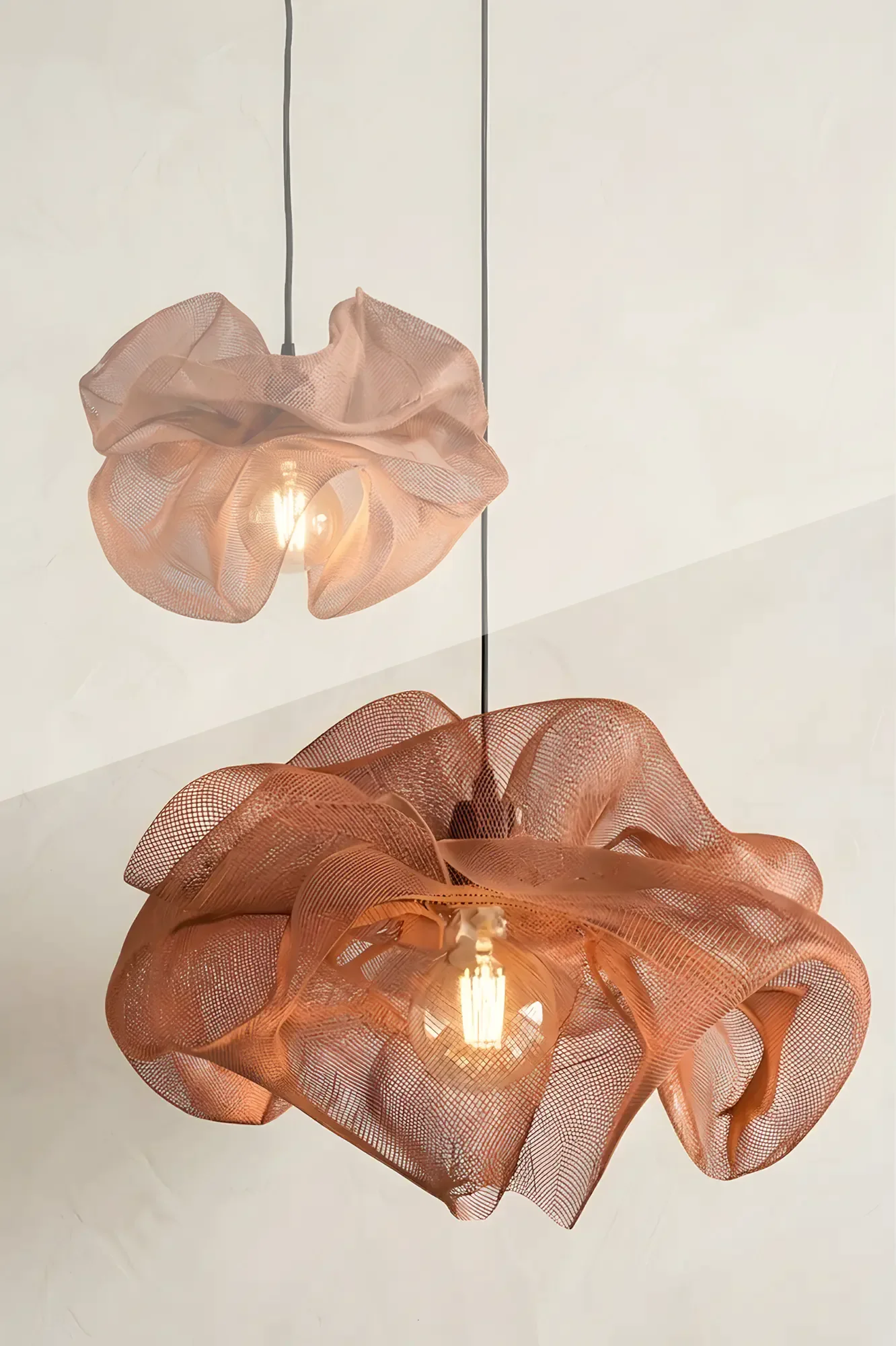 lampe-tulle-suspension-design-cajoa-terracotta-grand.webp