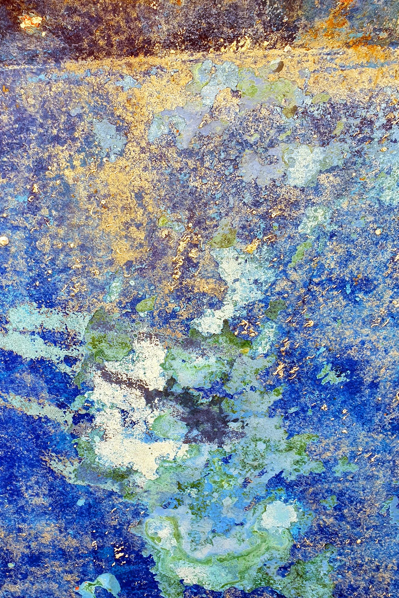 profondeur-mineral-texture-corrodee-marine.jpg