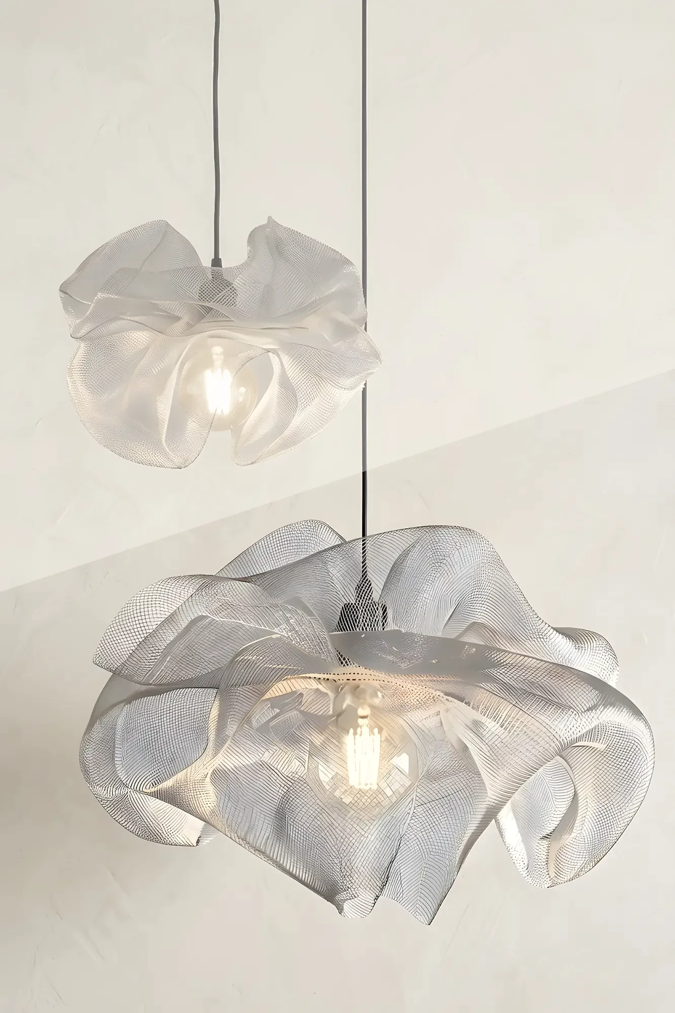 lampe-tulle-suspension-design-cajoa-silver-grandl.webp