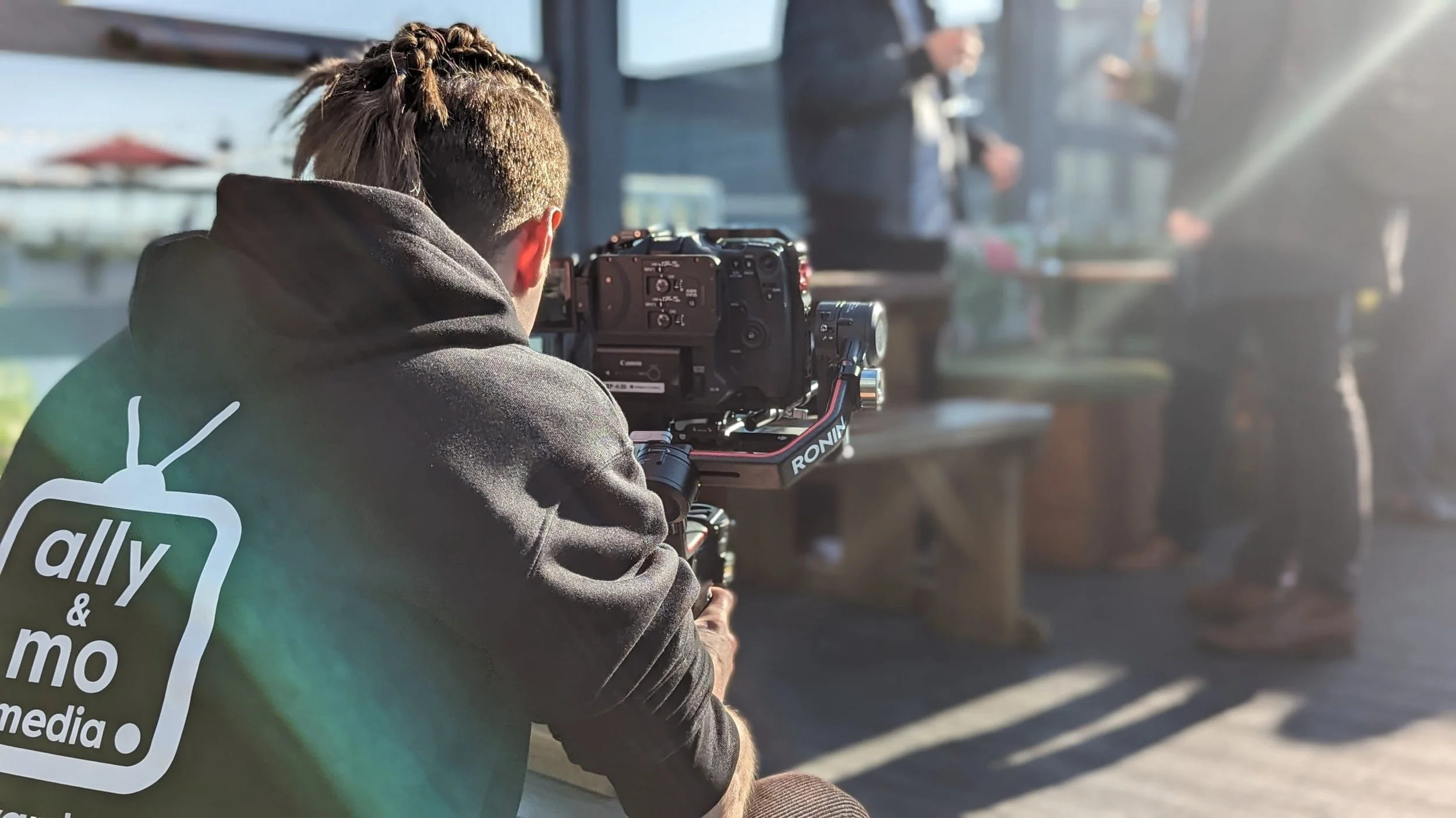 8 effective ways to improve your employer brand with video