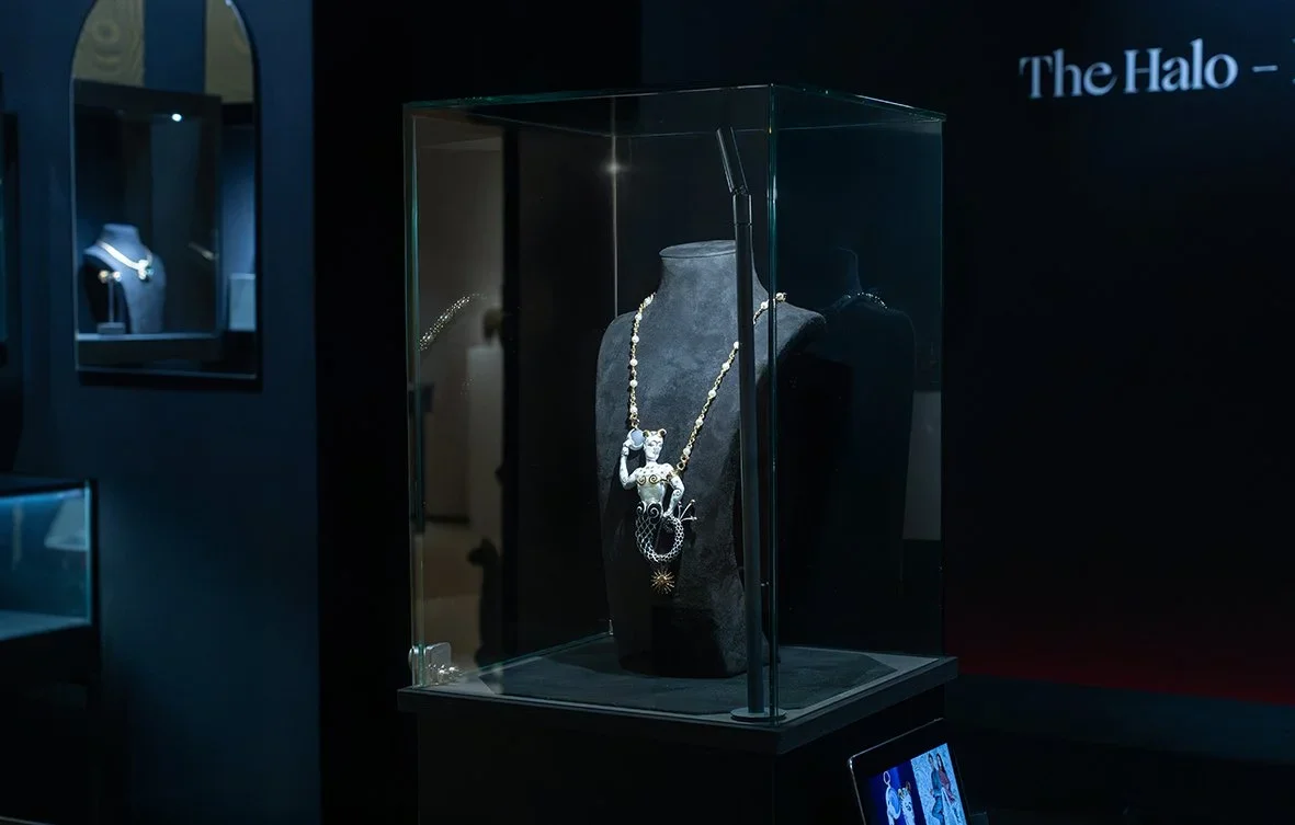 Add+to+Pedestal+Showcases+carousel.webp