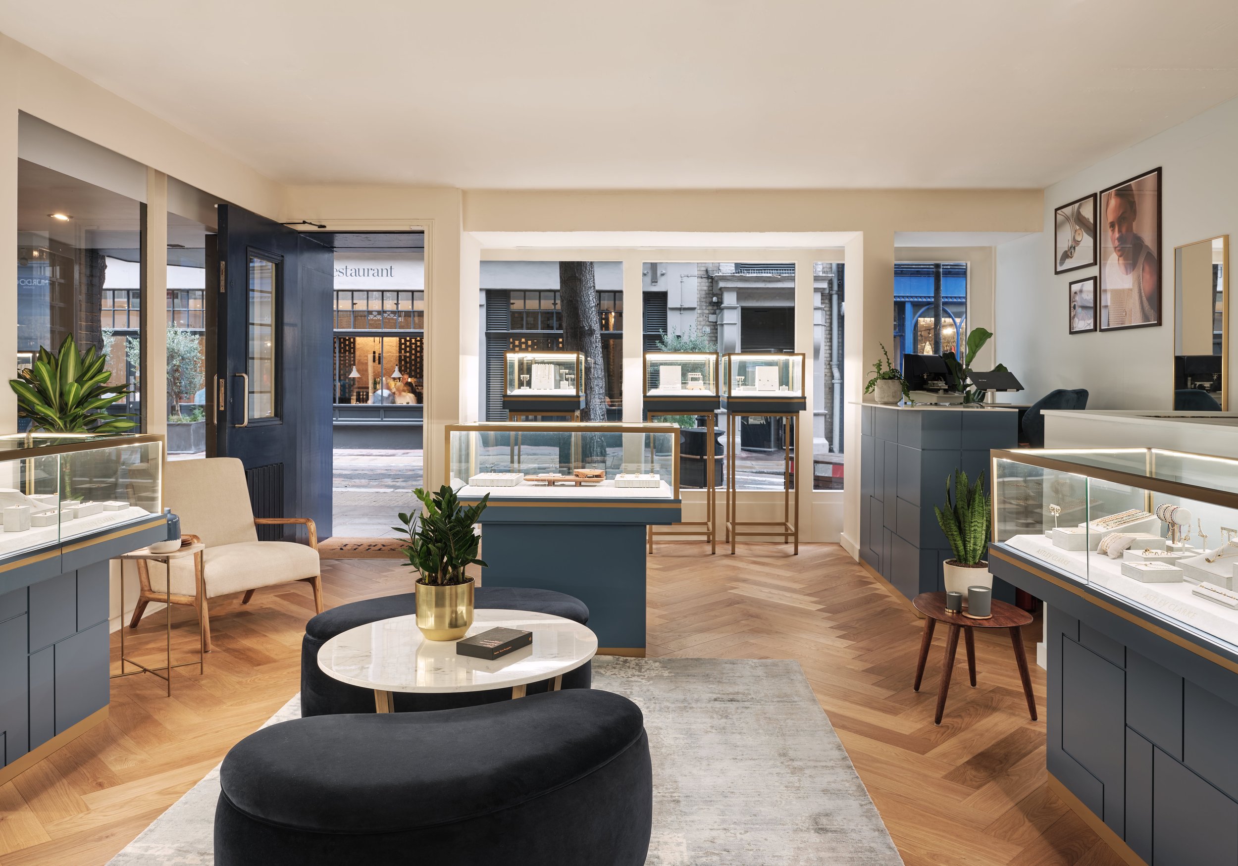 AC_Monmouth_Street4495_No_Grill.jpg