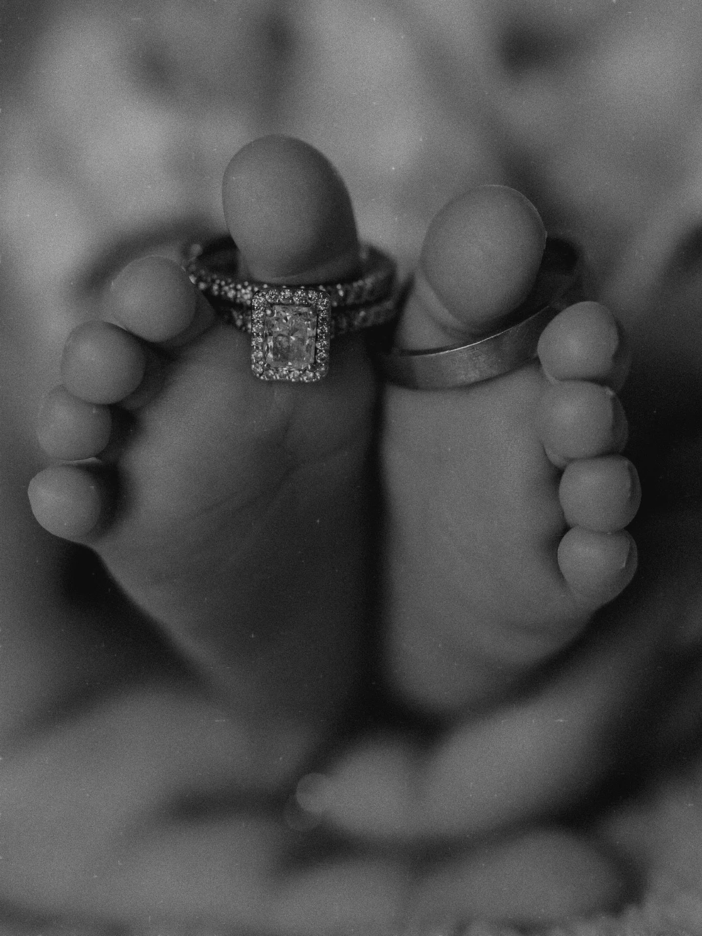 Another gorgeous newborn shoot was delivered today, also made some great progress on a lovely bump shoot, you guys have been keeping me busy and I&rsquo;m so grateful for all of you ✨✨✨