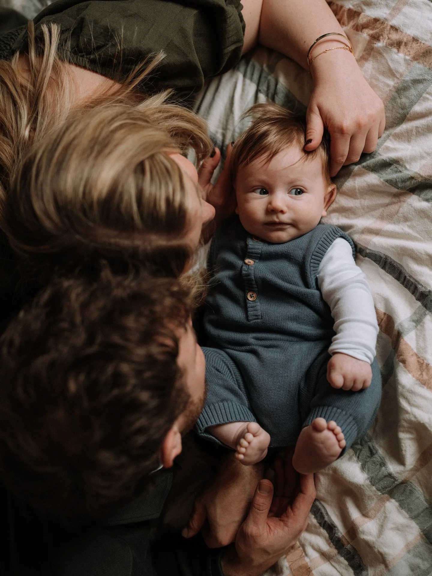 Welcoming baby Oscar 🖤

Another gorgeous shoot delivered and I just couldn&rsquo;t wait to share these, everything about this shoot was just wonderful, thank you so much for trusting me with your family photos @hollyb__ &amp; @dannylaino18 ✨