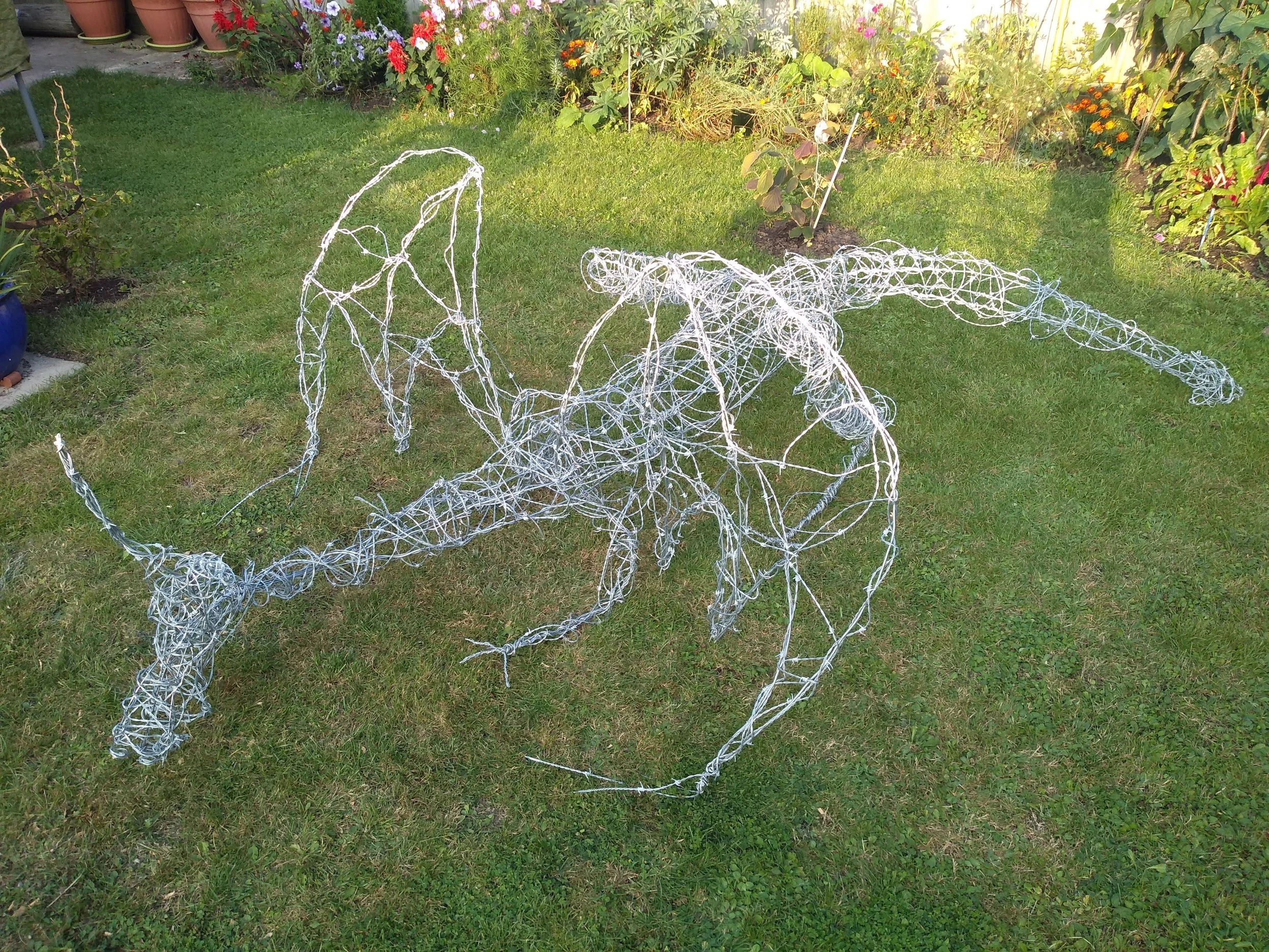 Cyd the wire dragon