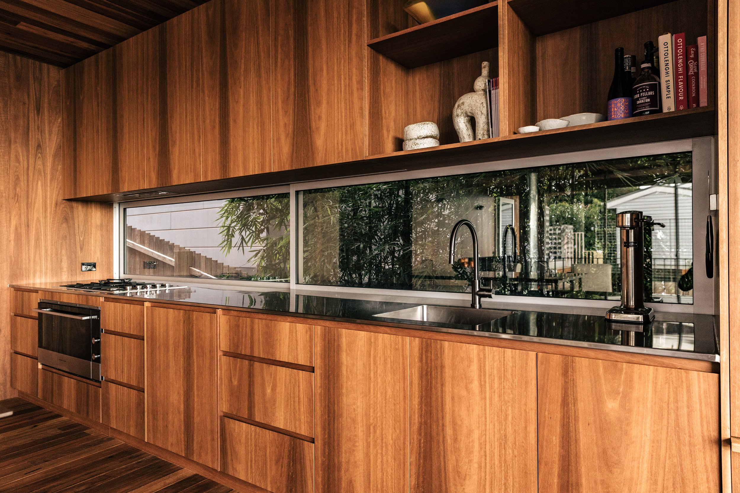 Timber kitchen with minimalist interior decorating