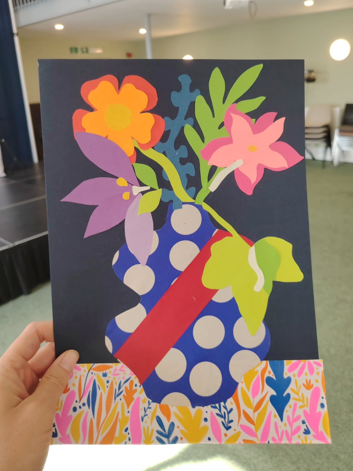 Some of the beautiful artworks created at Flower Collage Workshop at the @stationhall_hernehill ! 🌸✨

I have a feeling I didn't manage to photograph all of the artworks, so if yours isn't featured here, please send me a photo and I'll be happy to ta