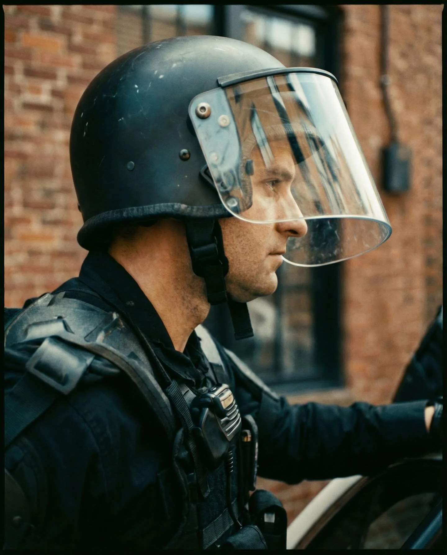 Zeiten &auml;ndern sich. Zwischen Prompt und Chemie. KI trifft analoge Fotografie