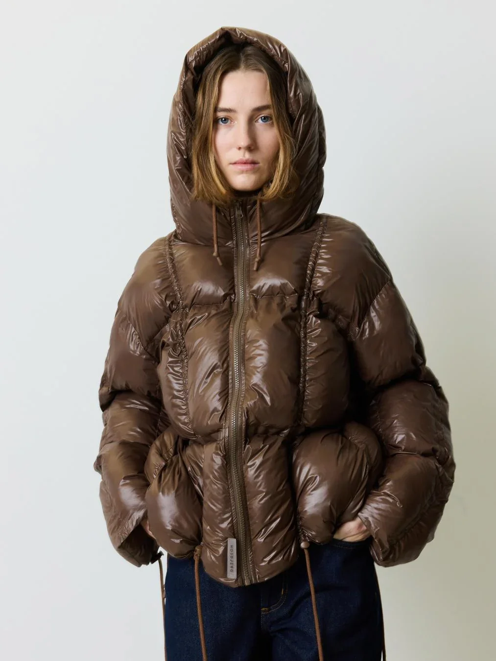 Hosbjerg-PARIS-PUFFER-JACKET-BROWN_1013x1350_crop_center.webp