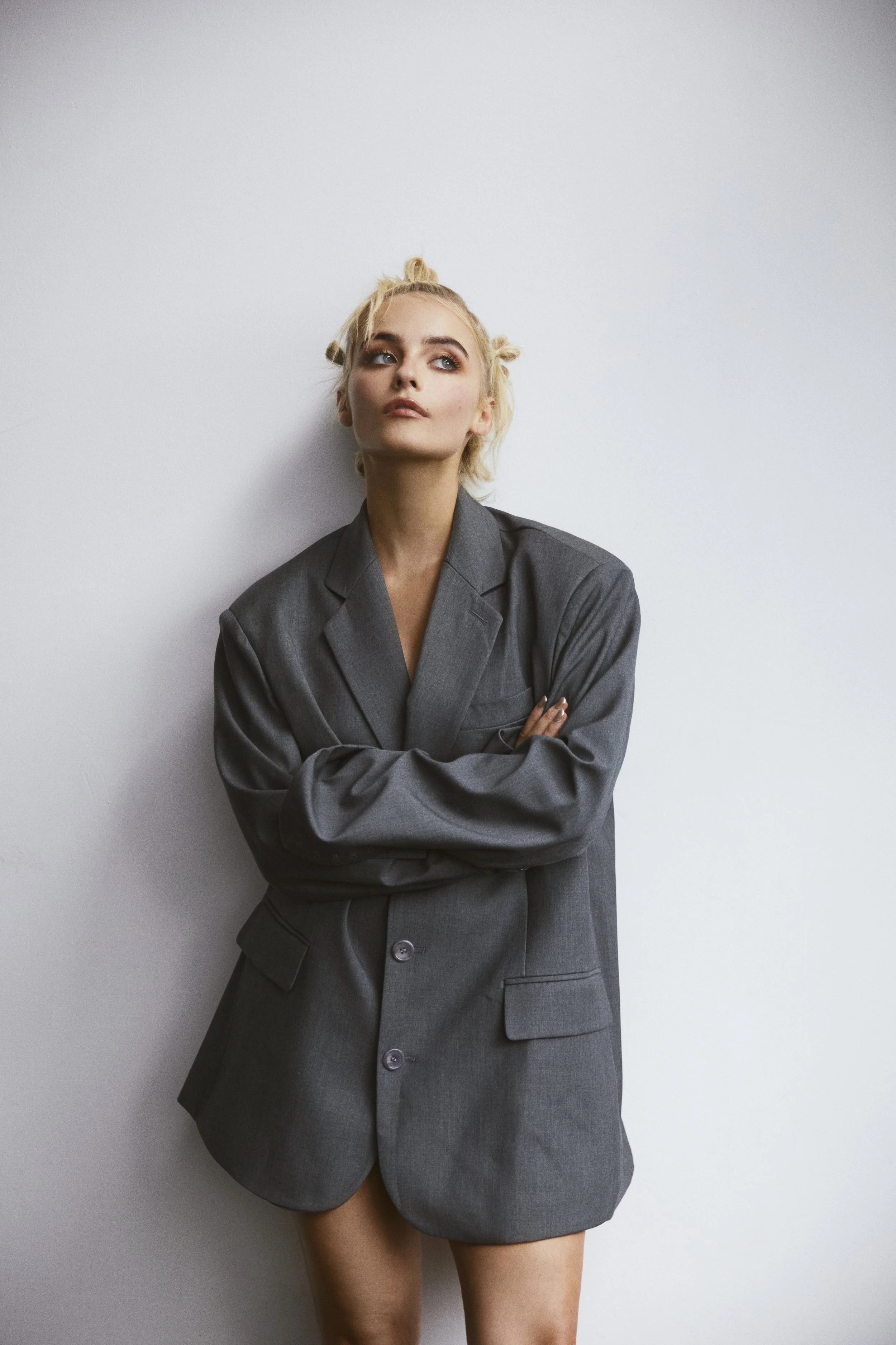   Images Above, Millie Gibson wears: Frankie Shop  