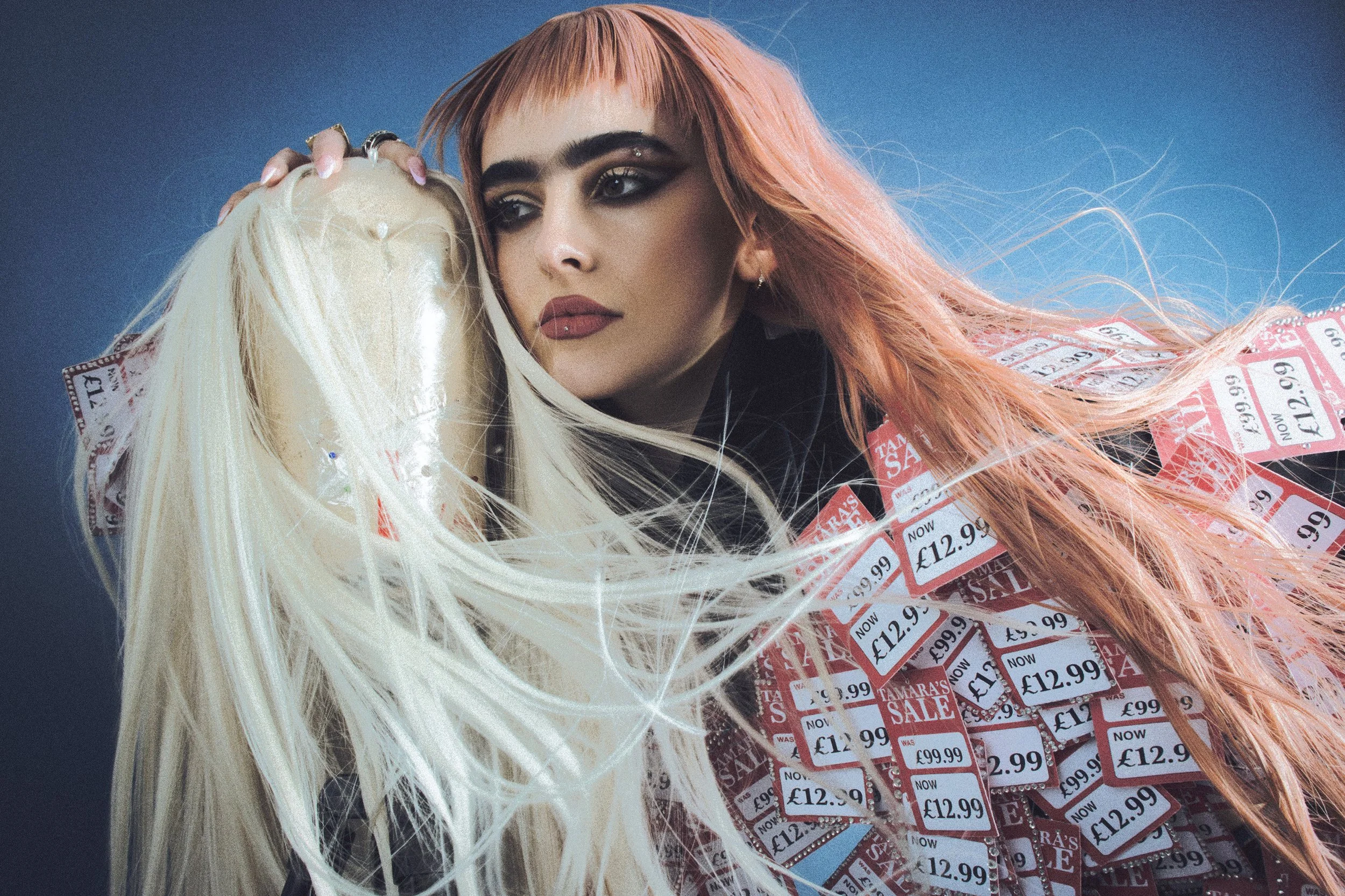   Lozeak wears, Jacket: Tamara Djandash  