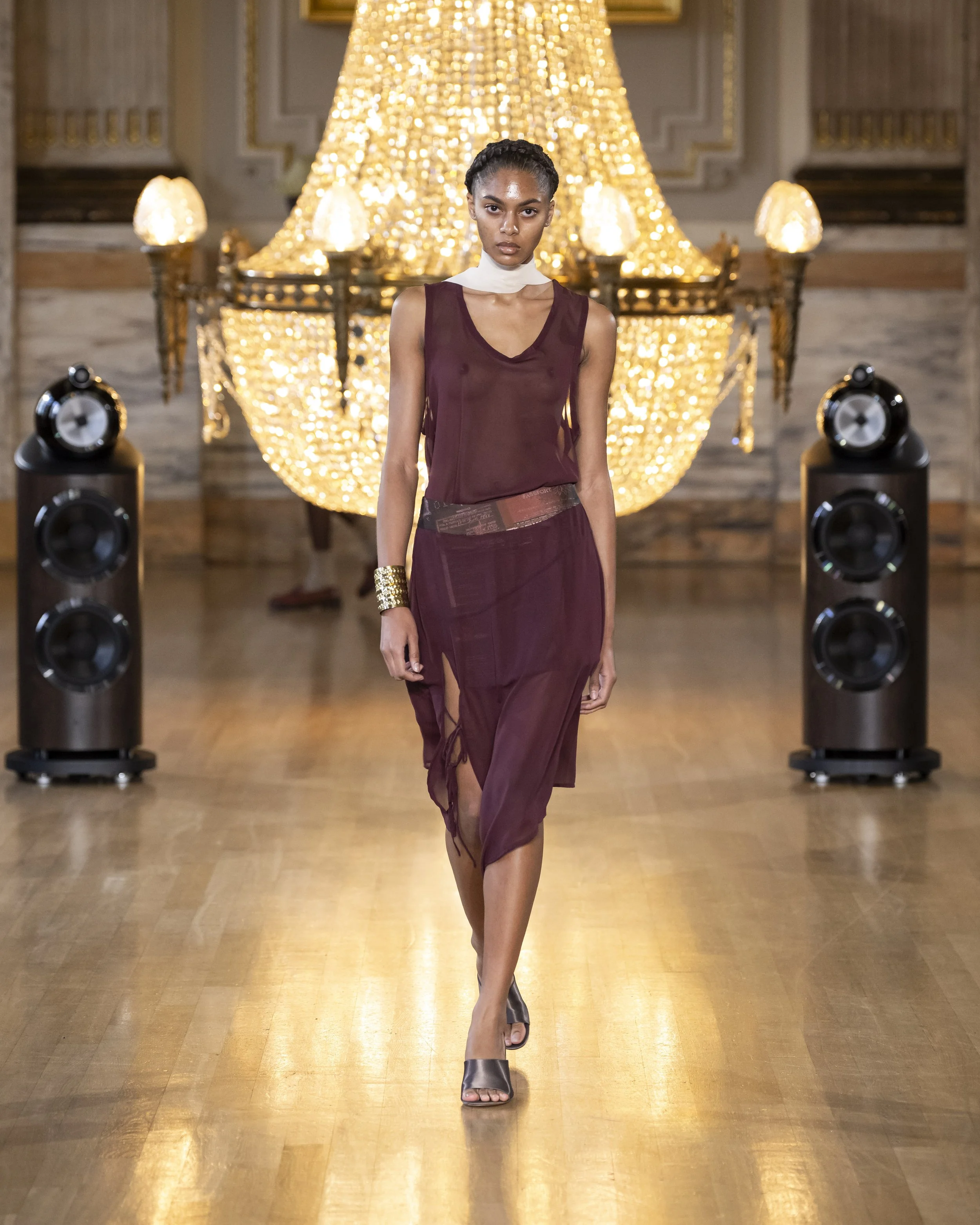 LOOK 3.jpg