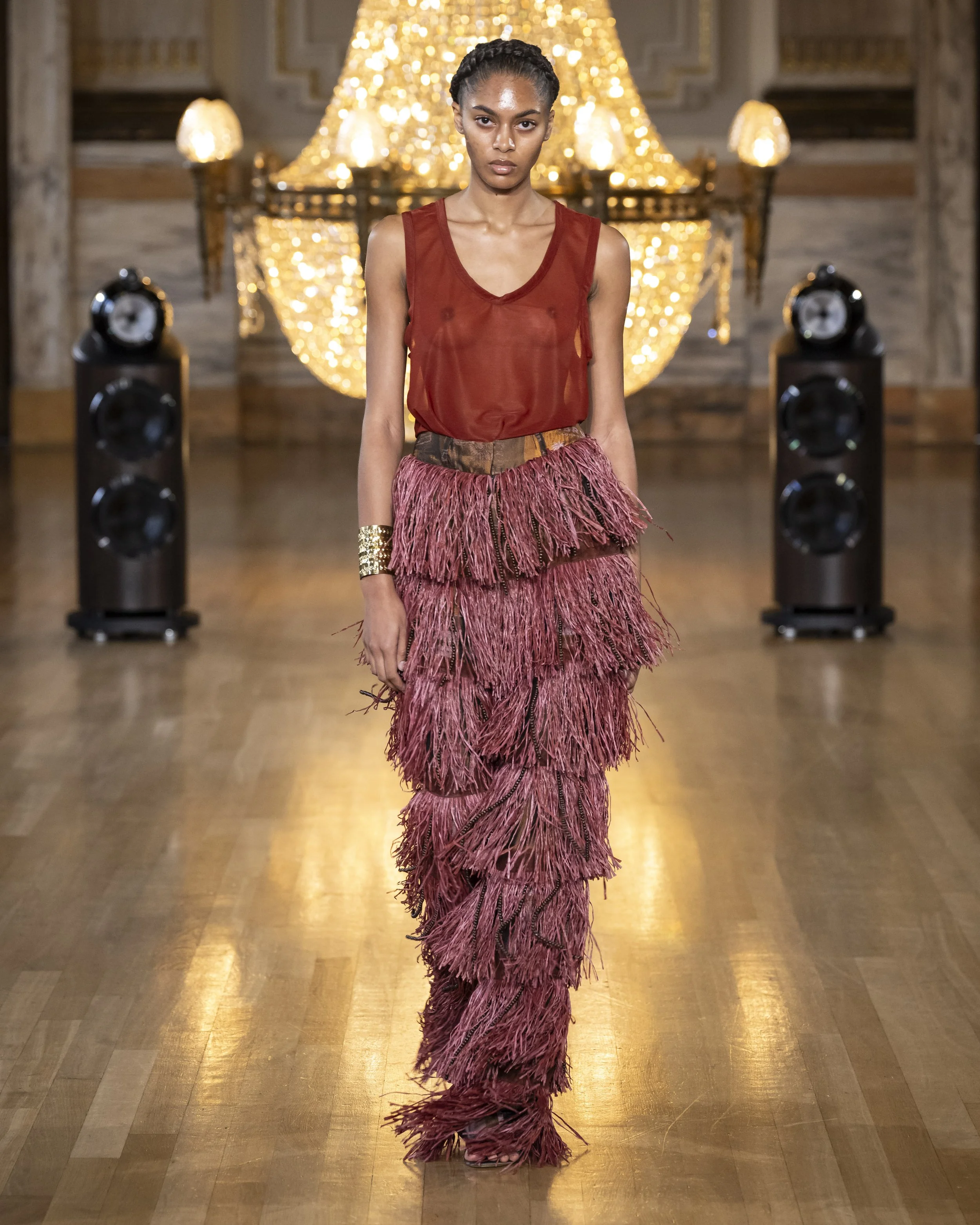 LOOK 32.jpg