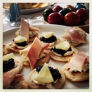 Blinis mit Räucherfisch