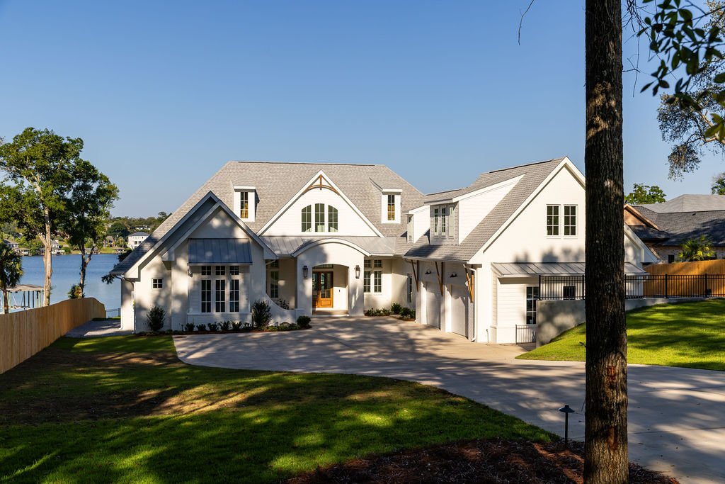 1559BayouSittonCustomHomes-1.jpg